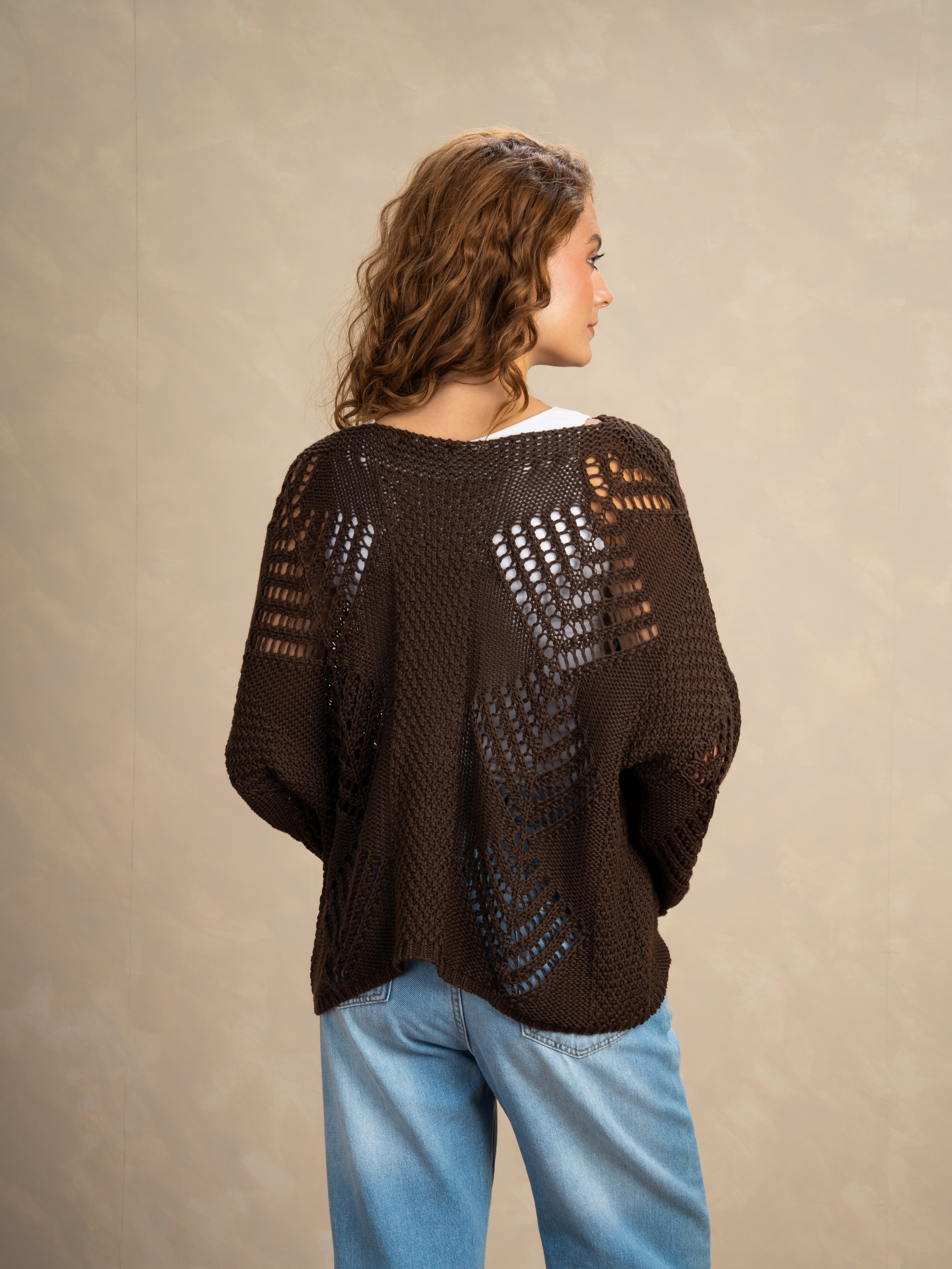 Knitwear Body With Cutout Triangle Pattern