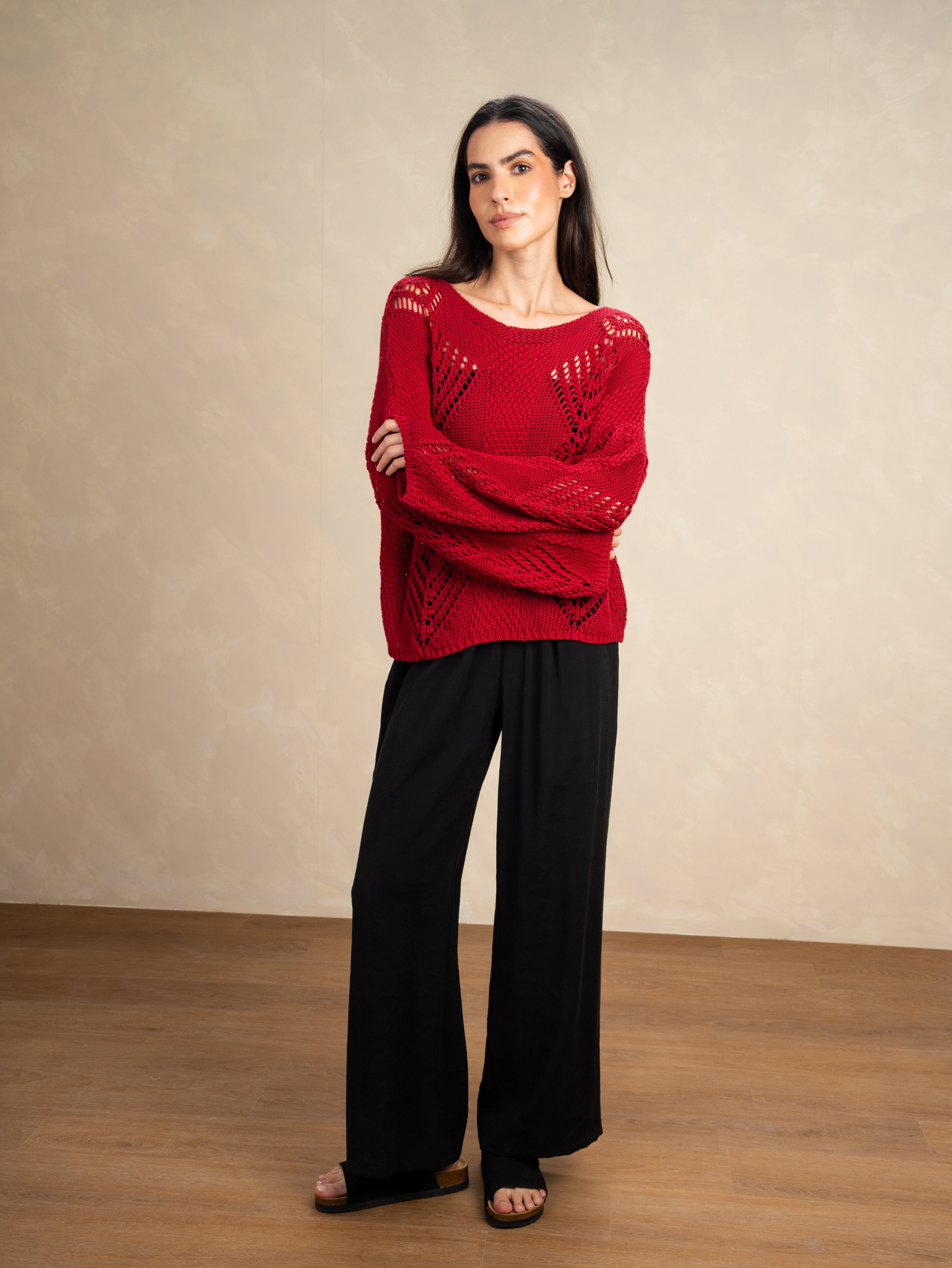 Knitwear Body With Cutout Triangle Pattern