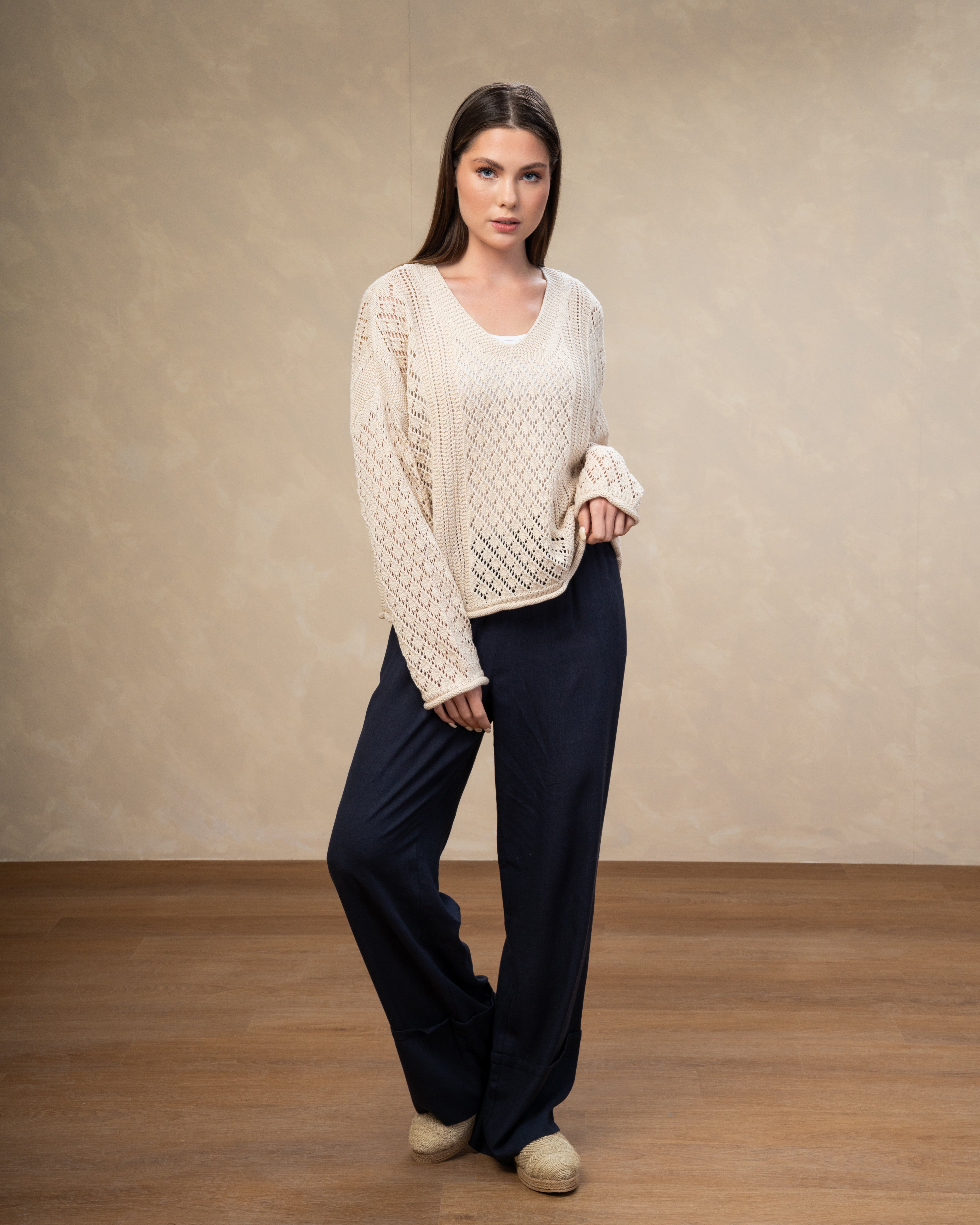 Knitwear Body With Cutout Triangles