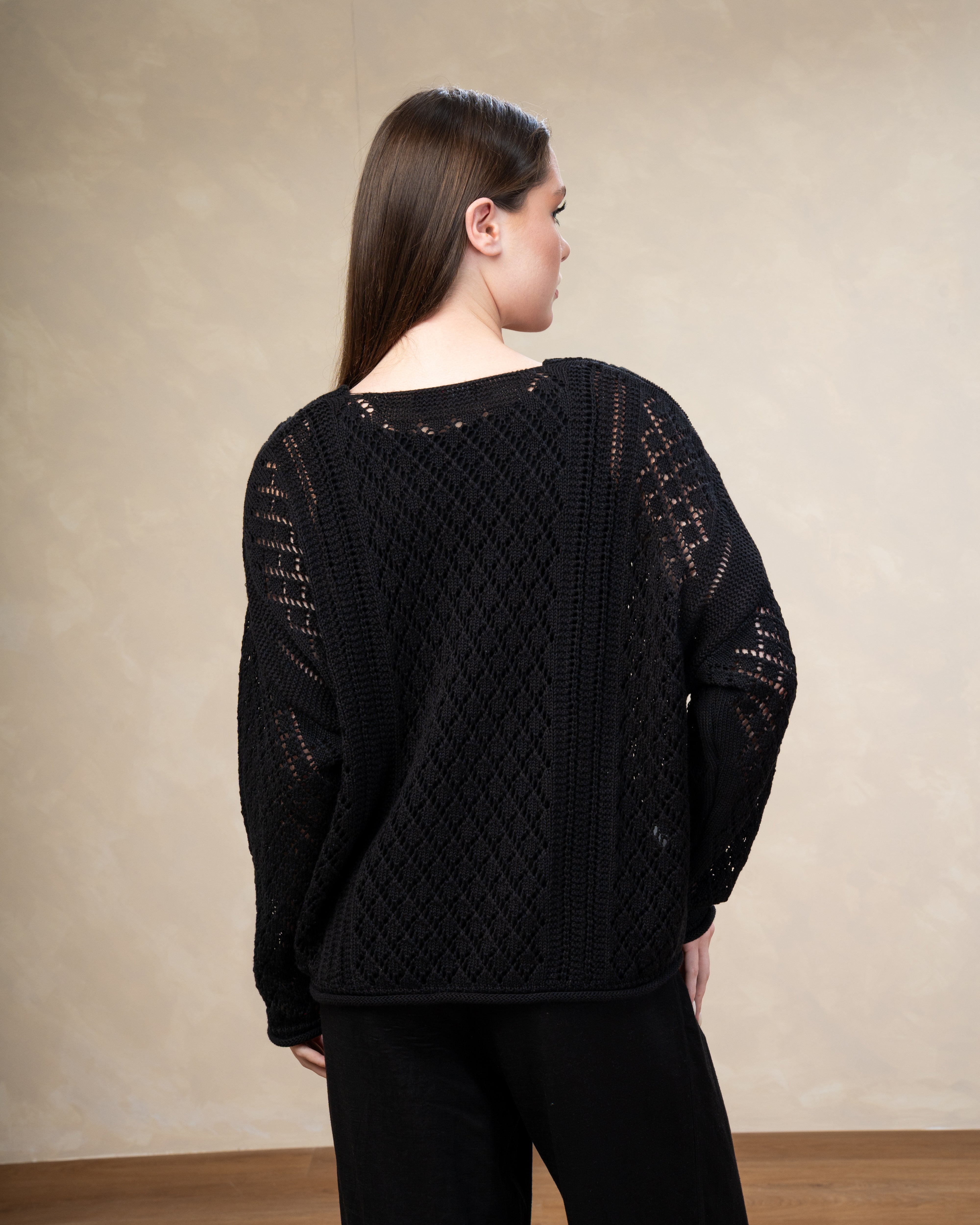 Knitwear Body With Cutout Triangles