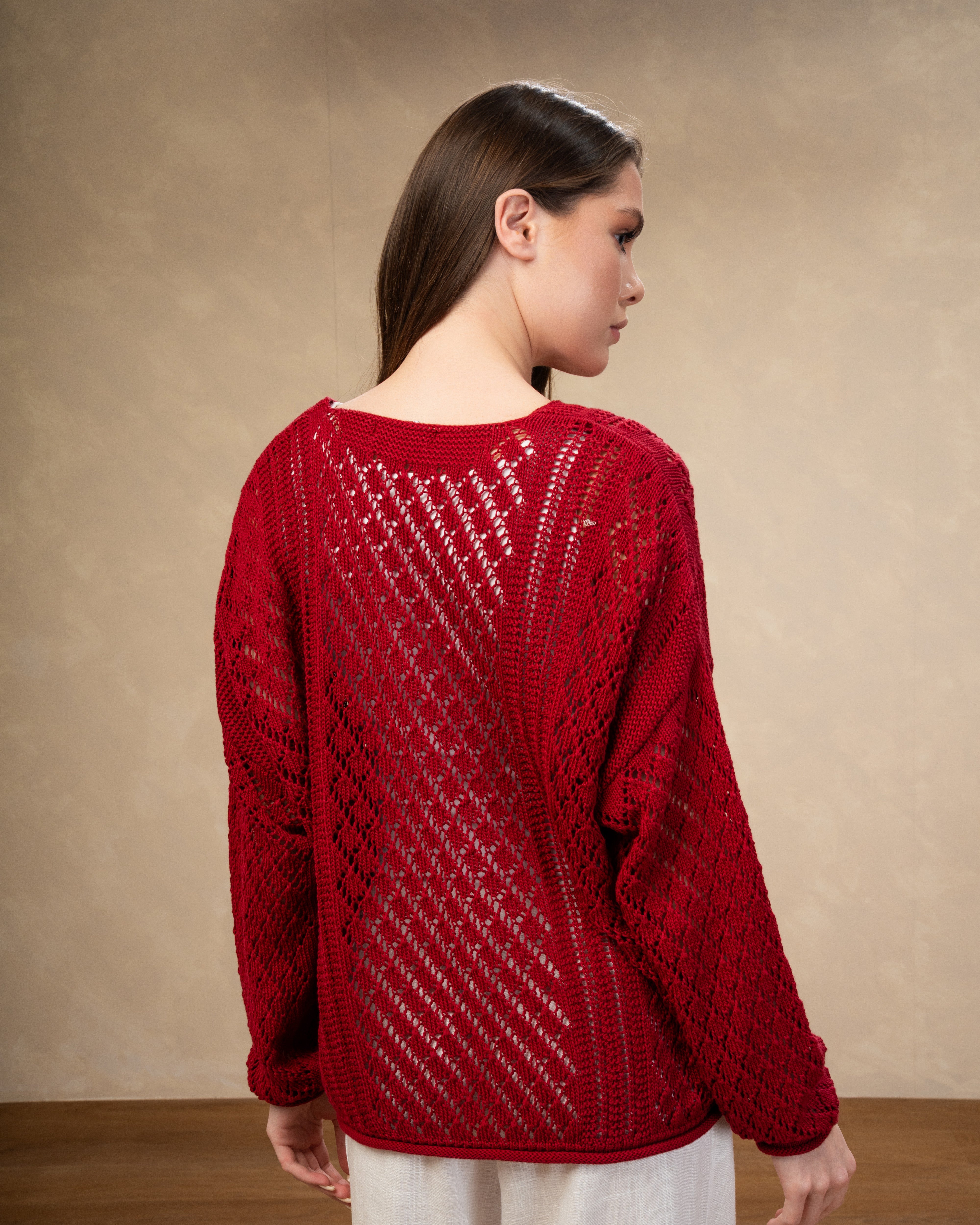 Knitwear Body With Cutout Triangles