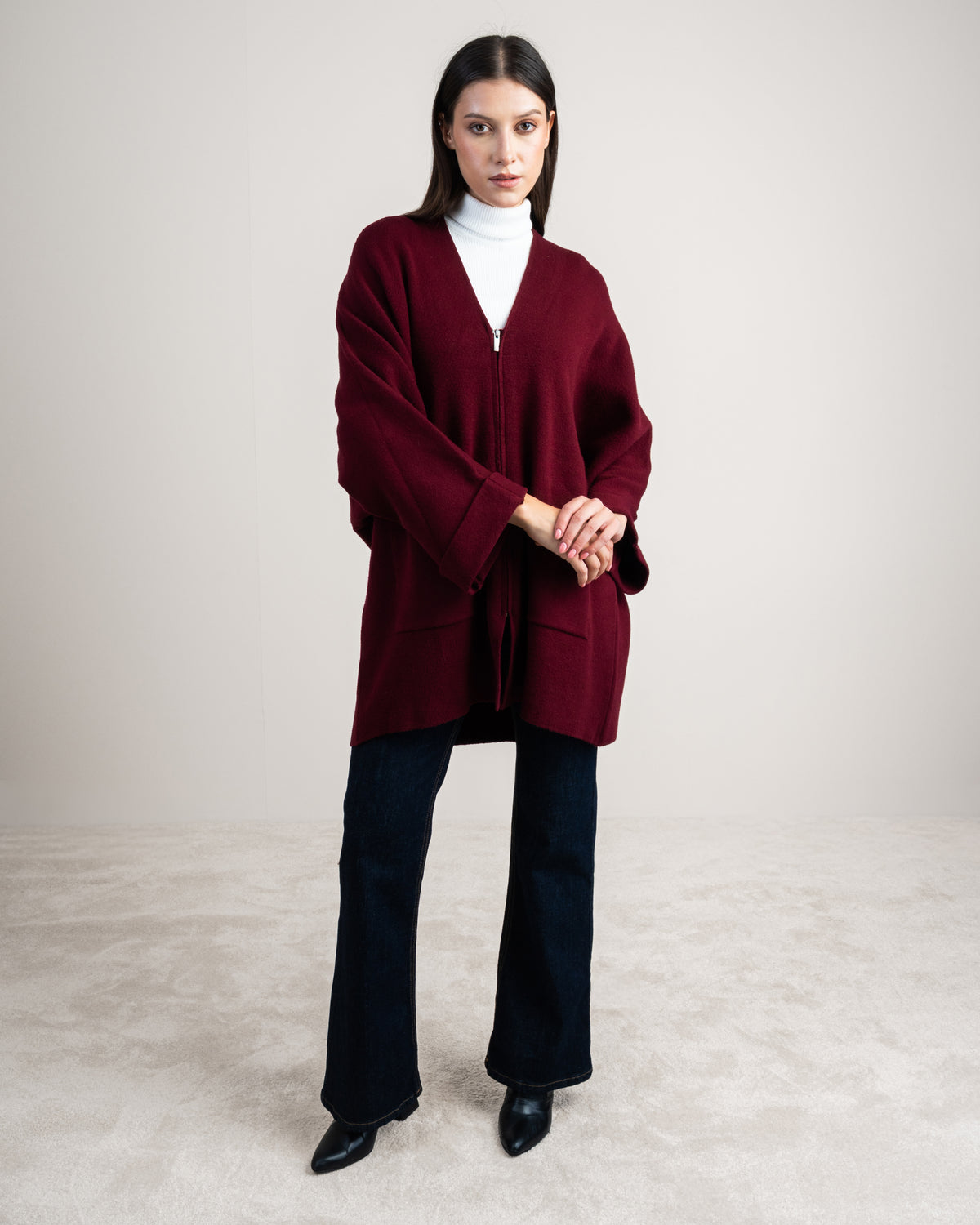Long Knitwear Pullover - With Two Pockets