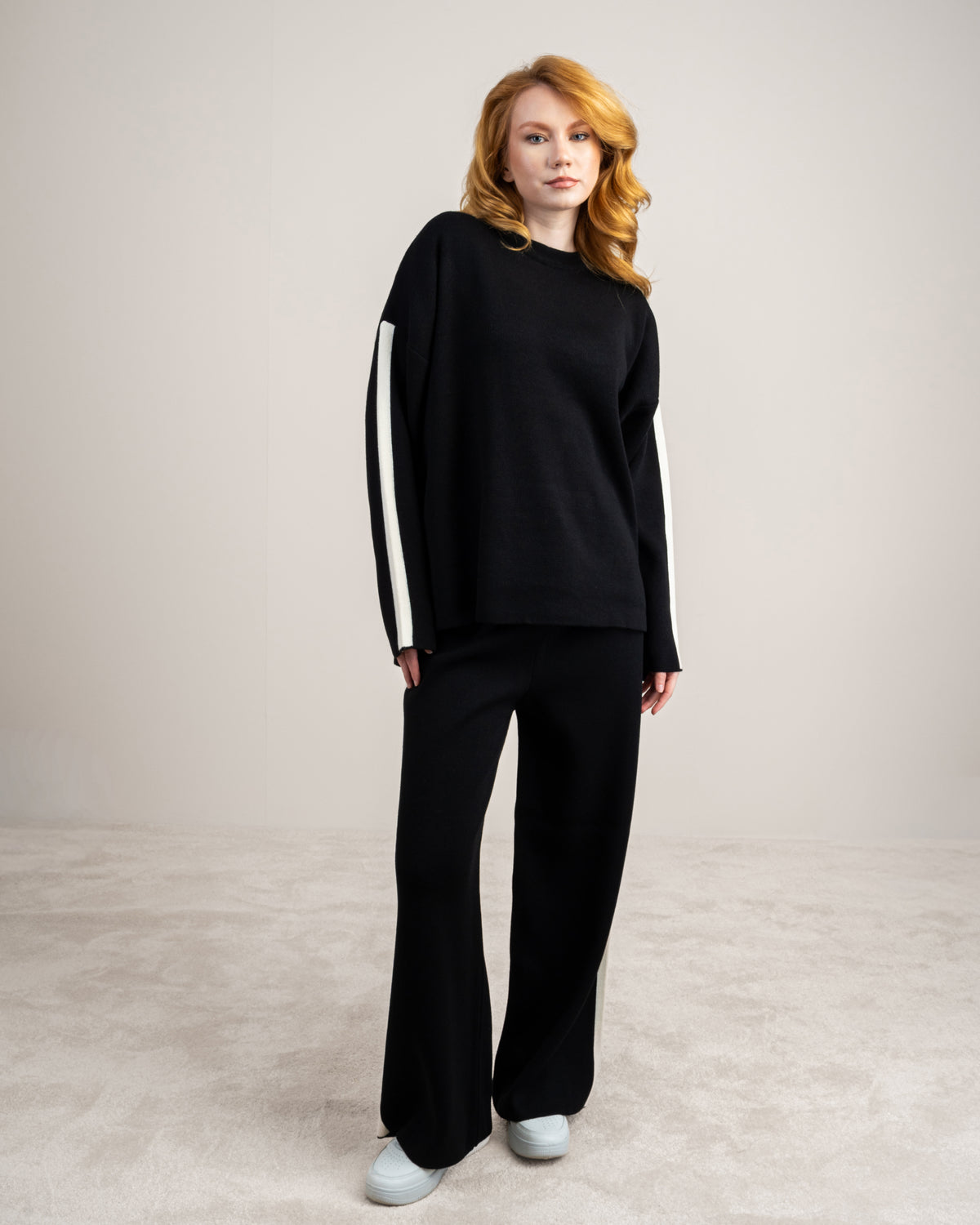 Knitwear Suit With Sleeve Stripe Detail