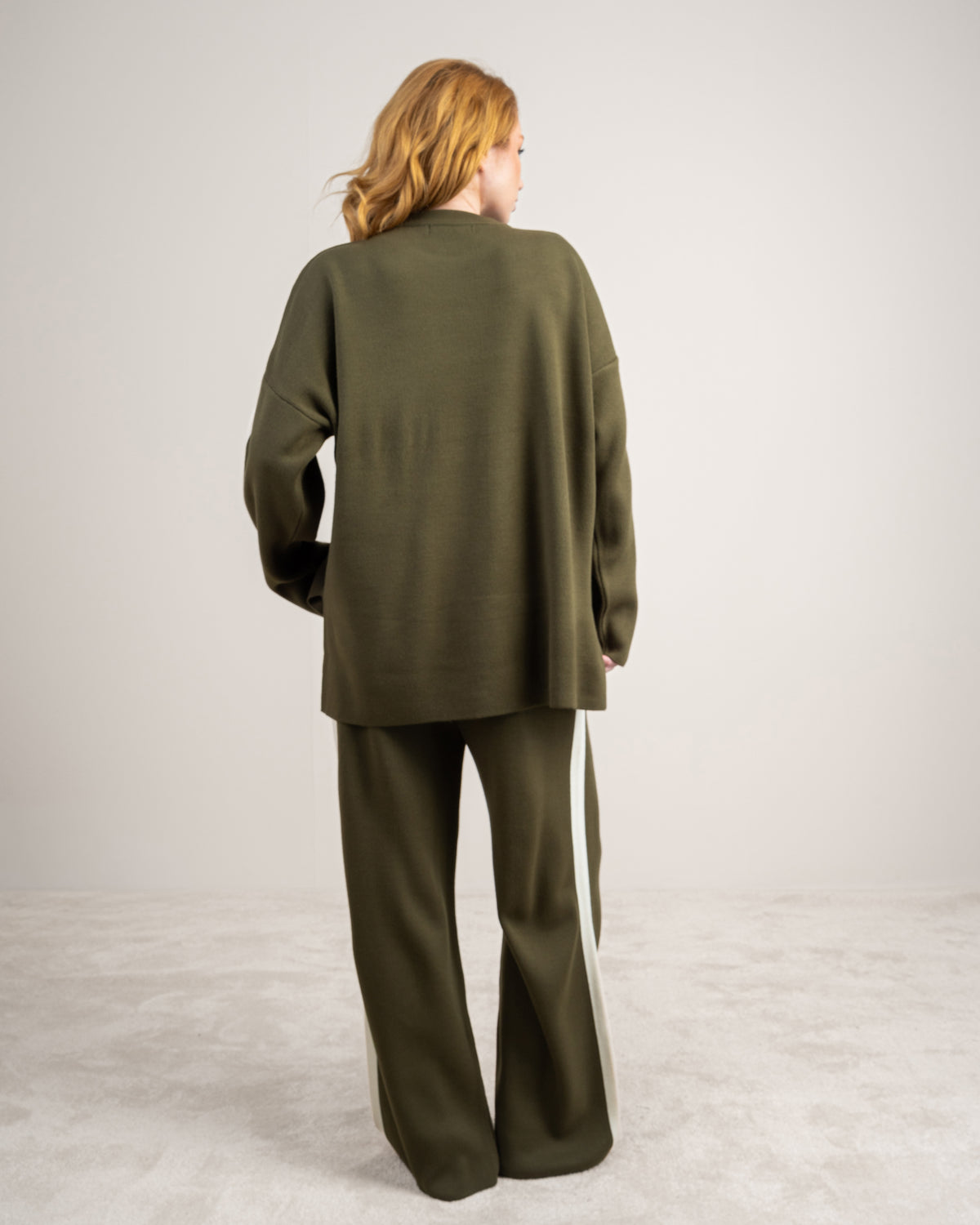 Knitwear Suit With Sleeve Stripe Detail