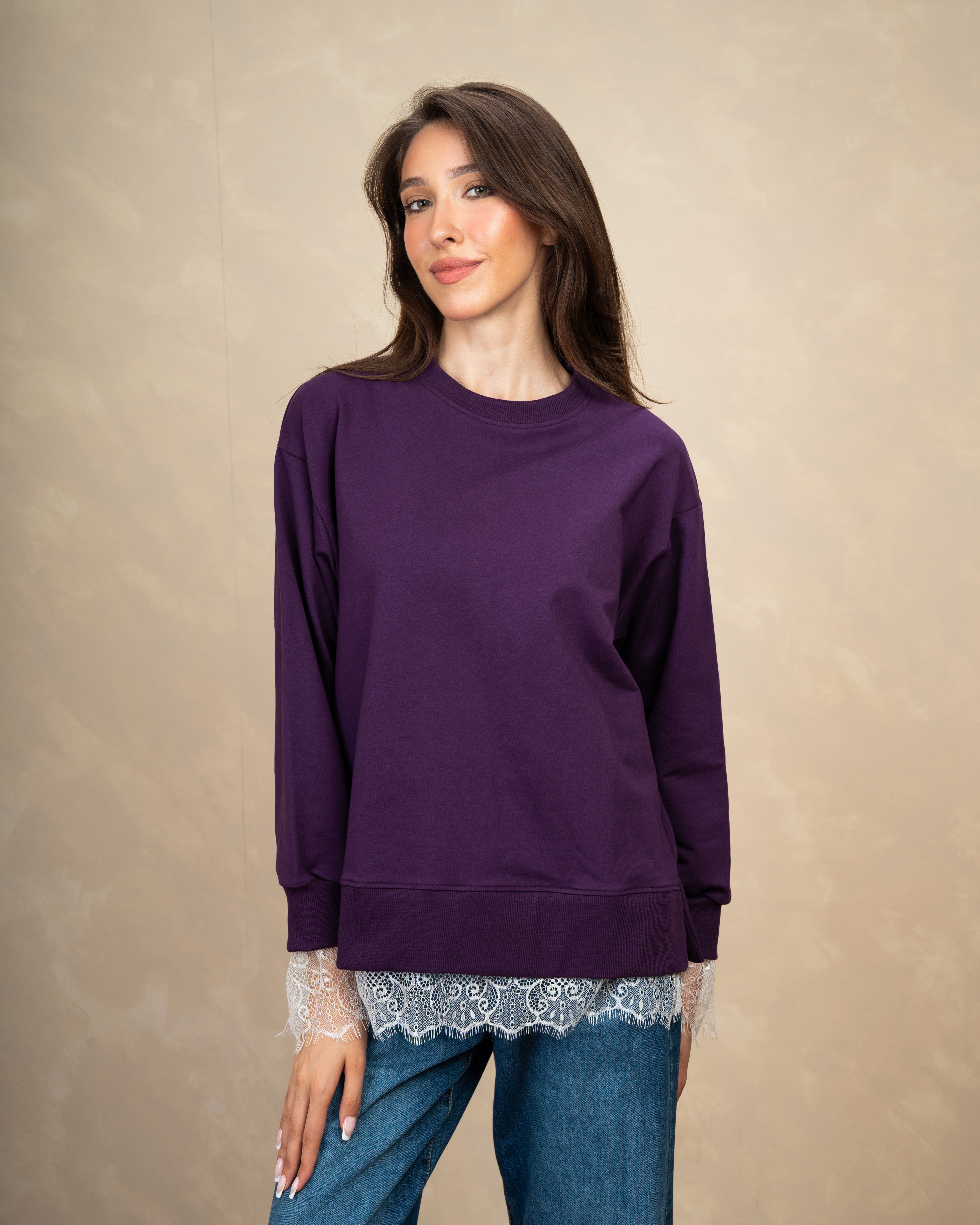 Sweatshirt With Lace Sleeves And Lace Waist
