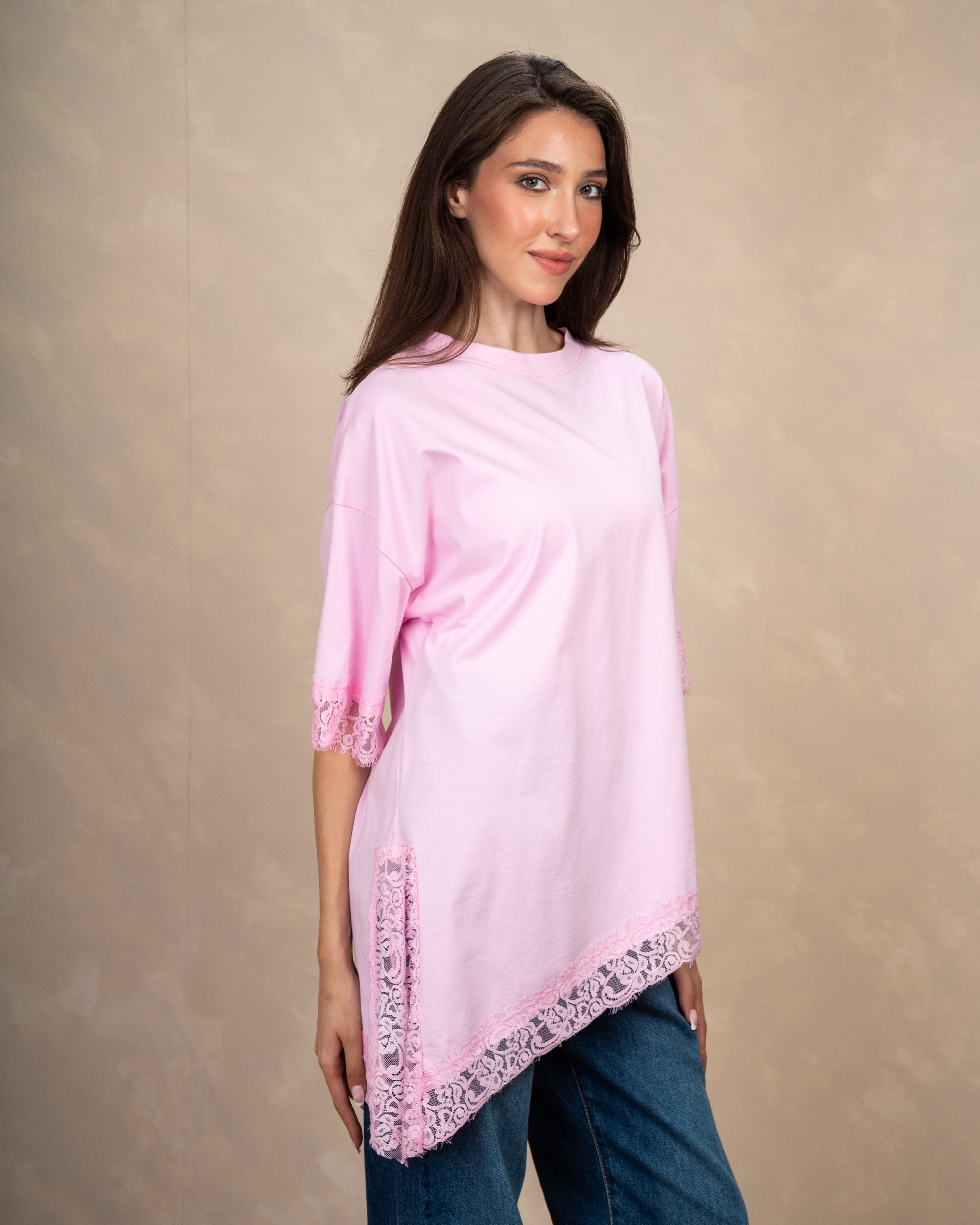 T-Shirt With Lace Waist And Cuffs