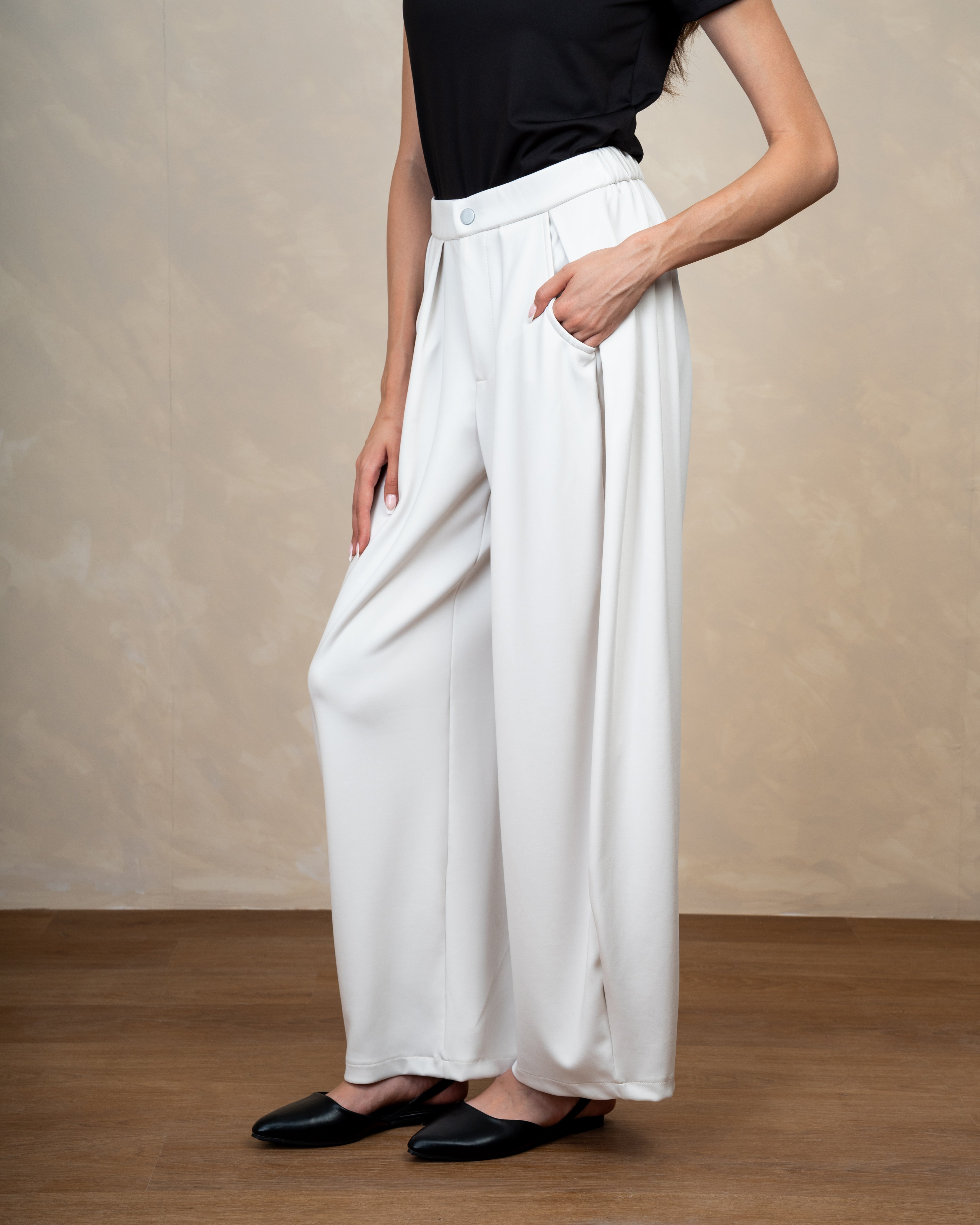 Minimal Formal Trouser With Single Button
