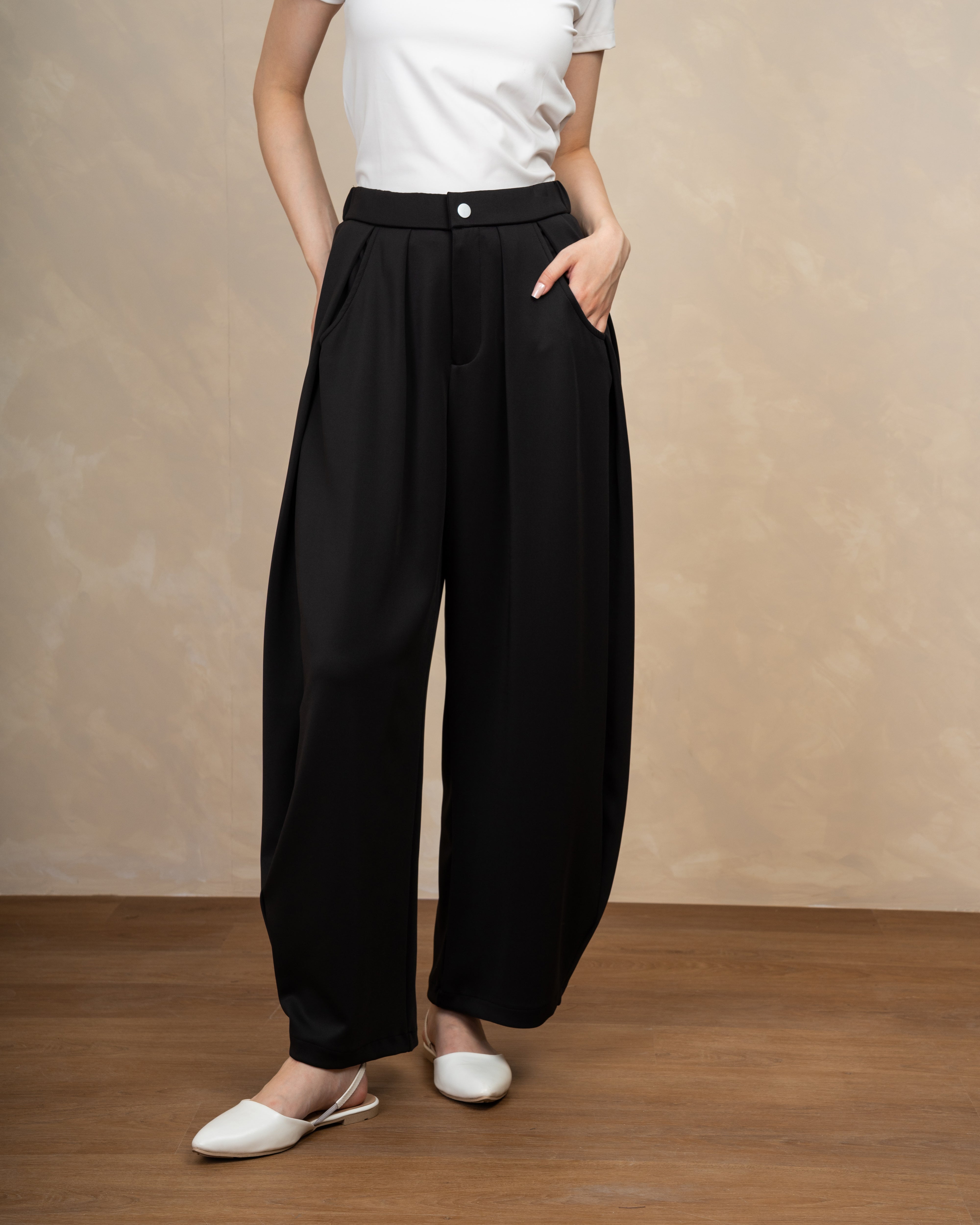 Minimal Formal Trouser With Single Button