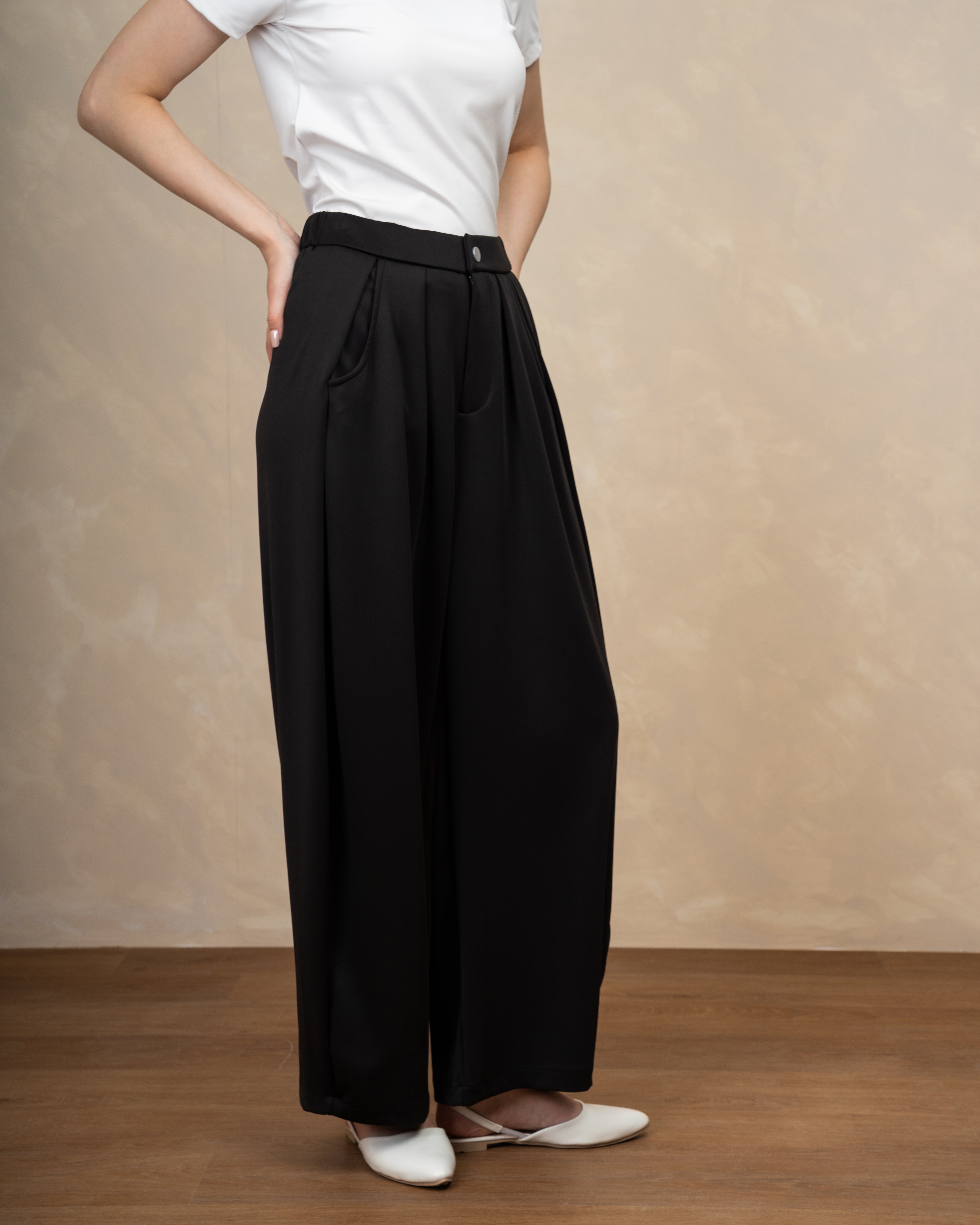 Minimal Formal Trouser With Single Button