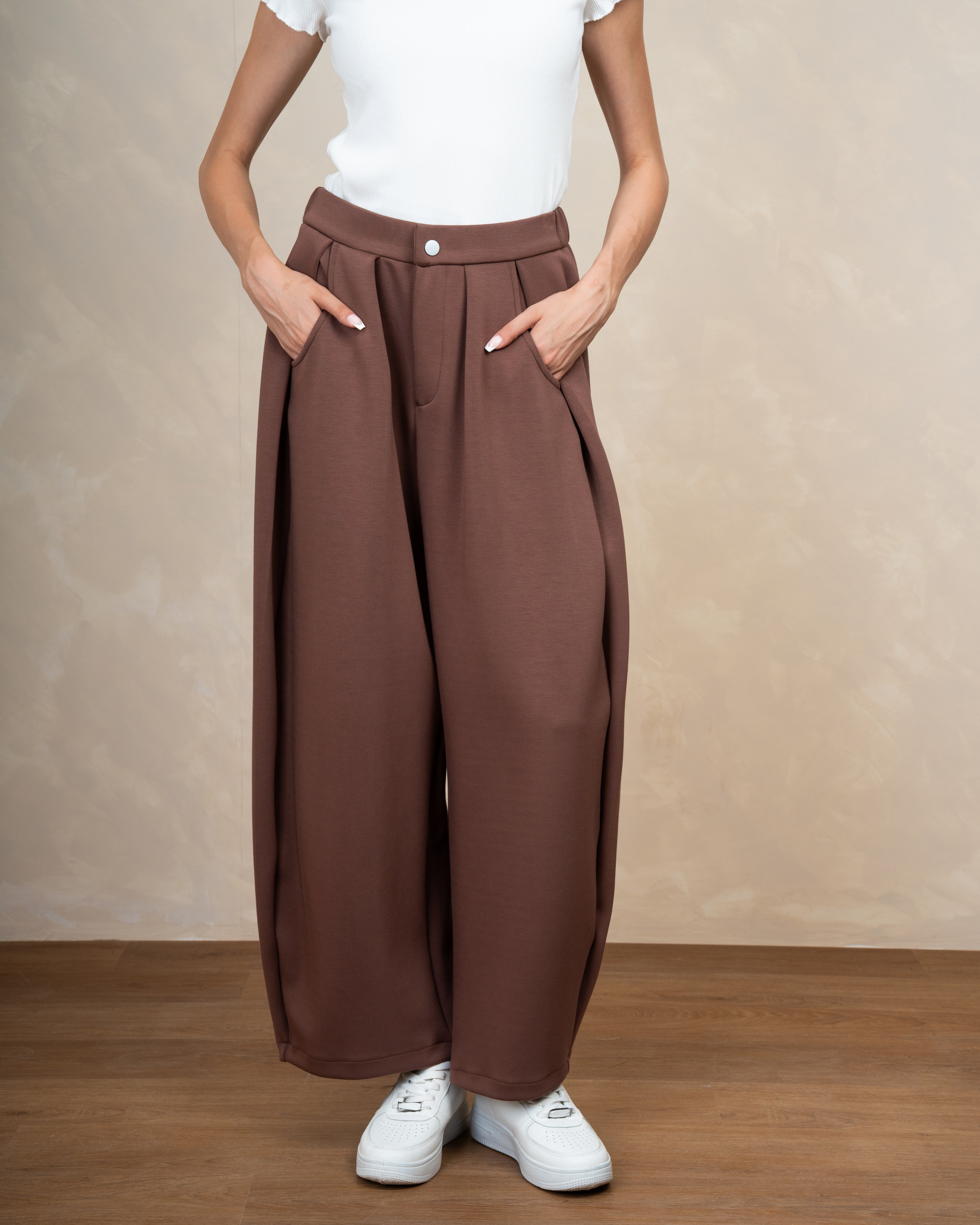 Minimal Formal Trouser With Single Button