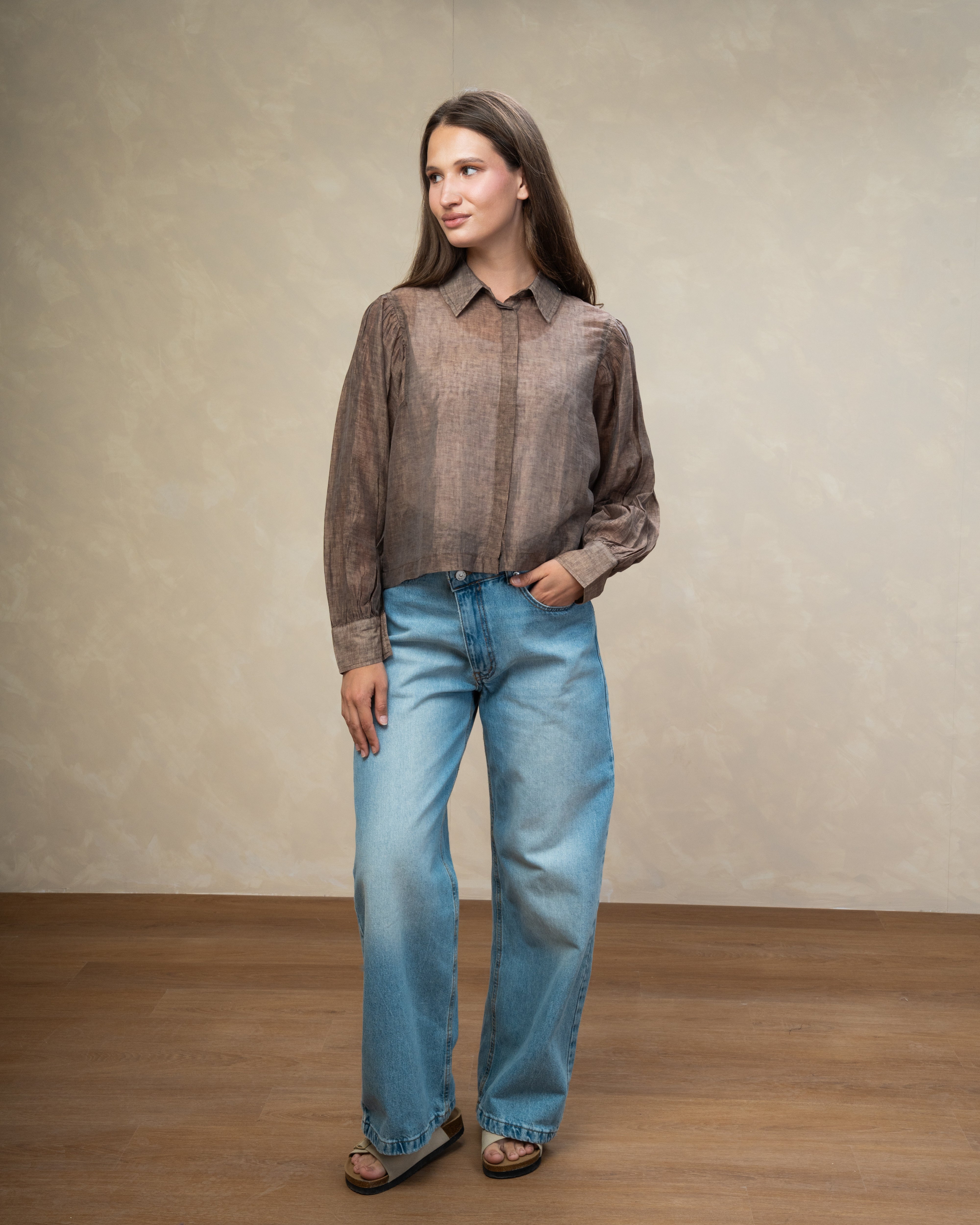 Minimal Short Shirt