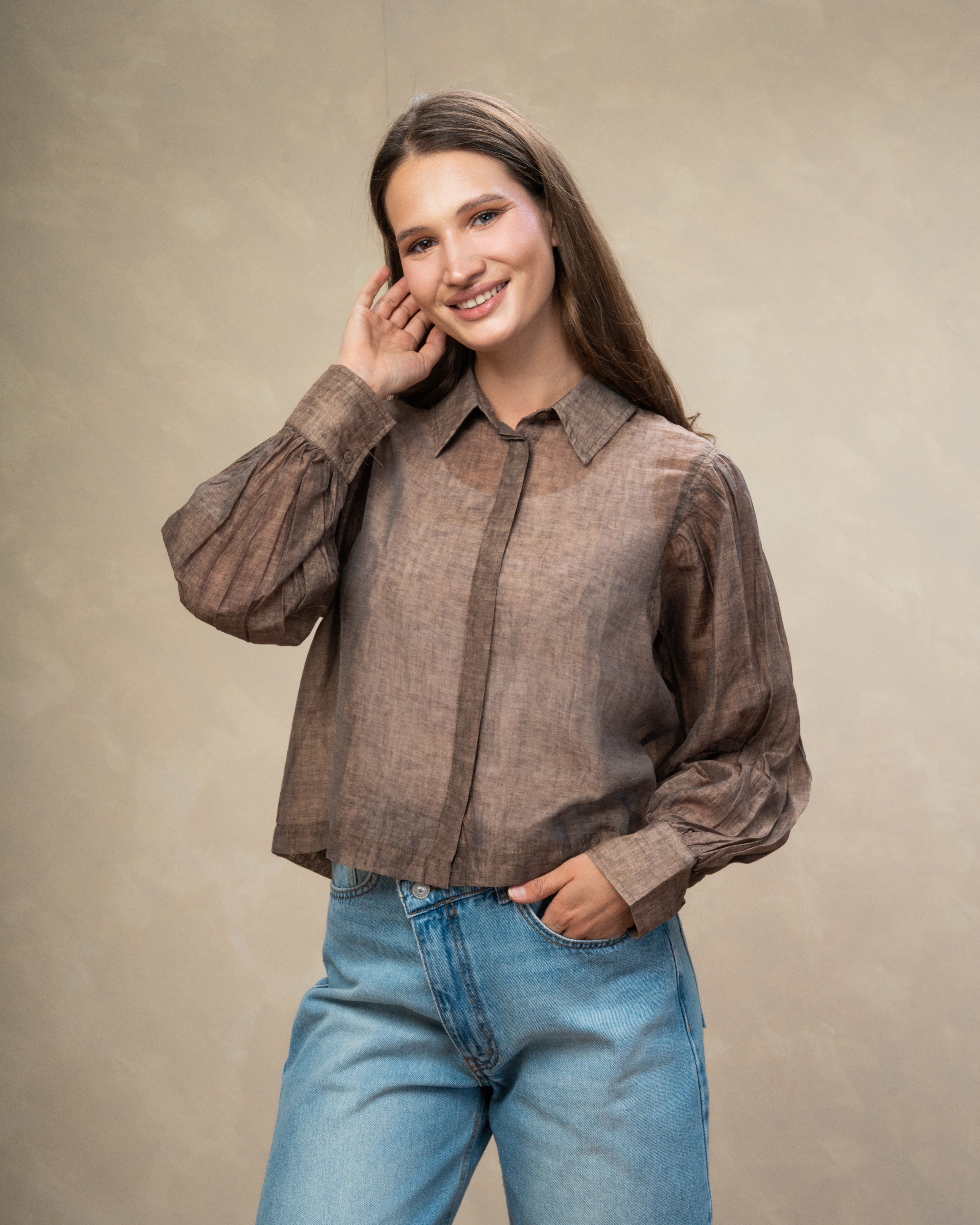 Minimal Short Shirt