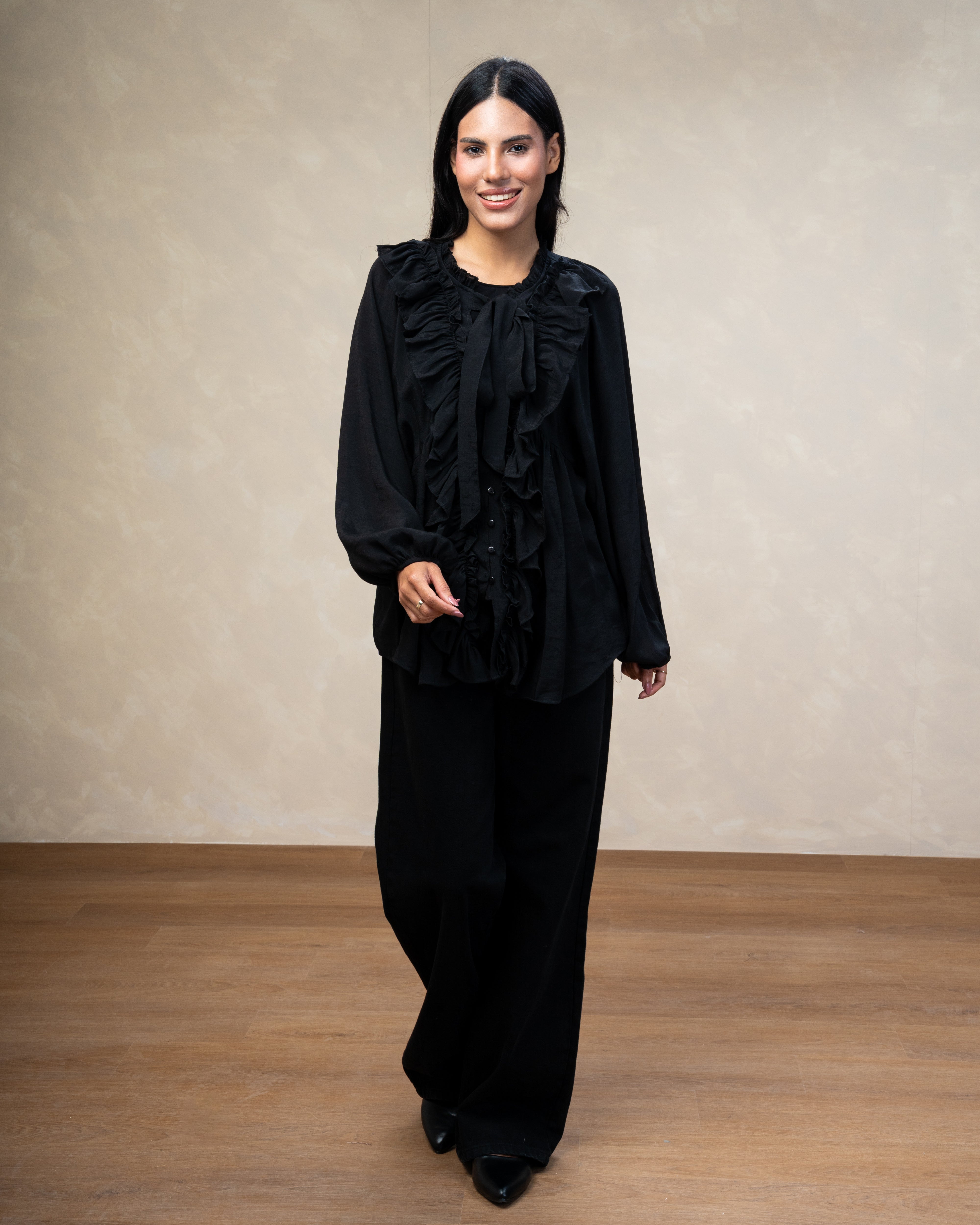 Minimal Tie Blouse