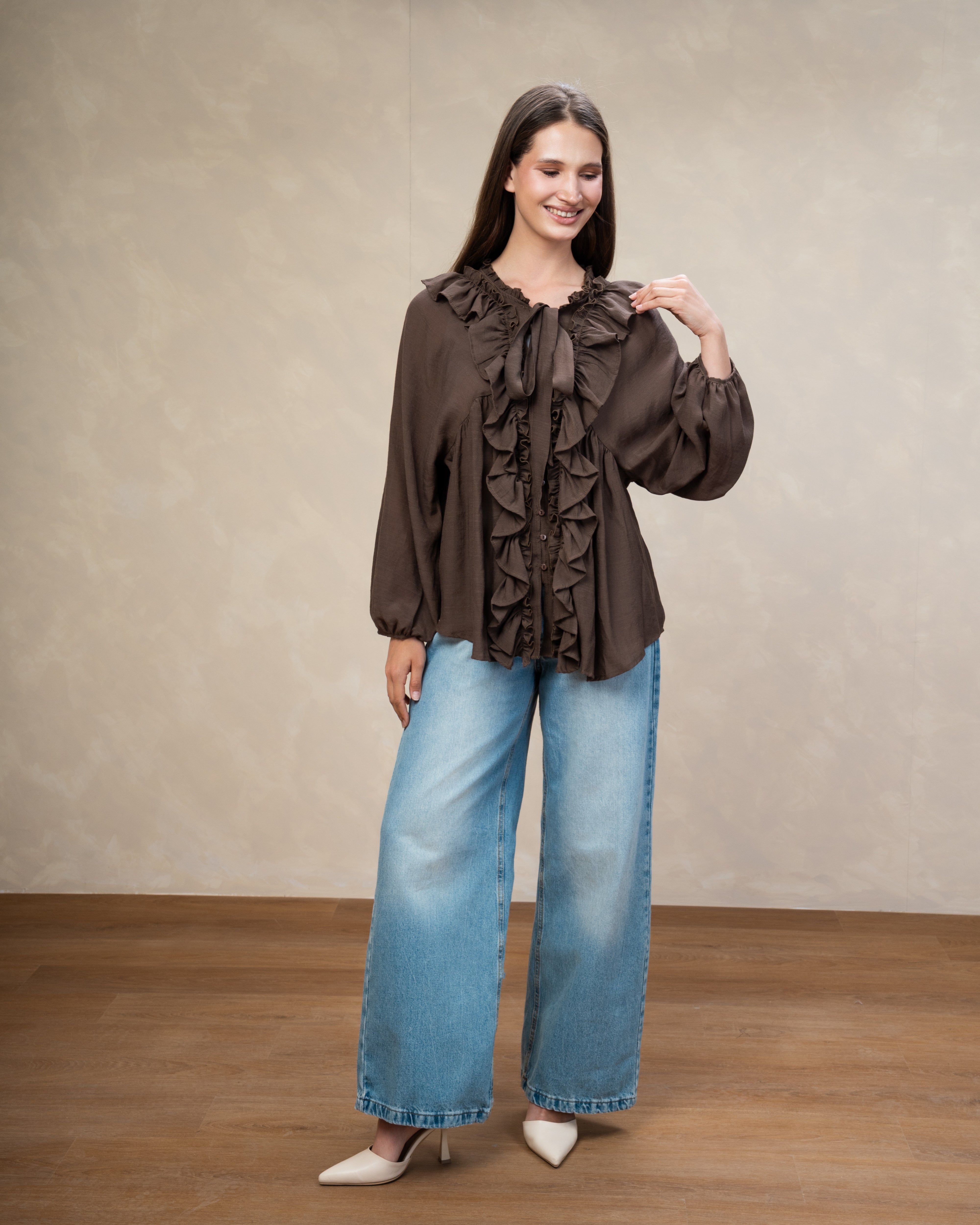 Minimal Tie Blouse