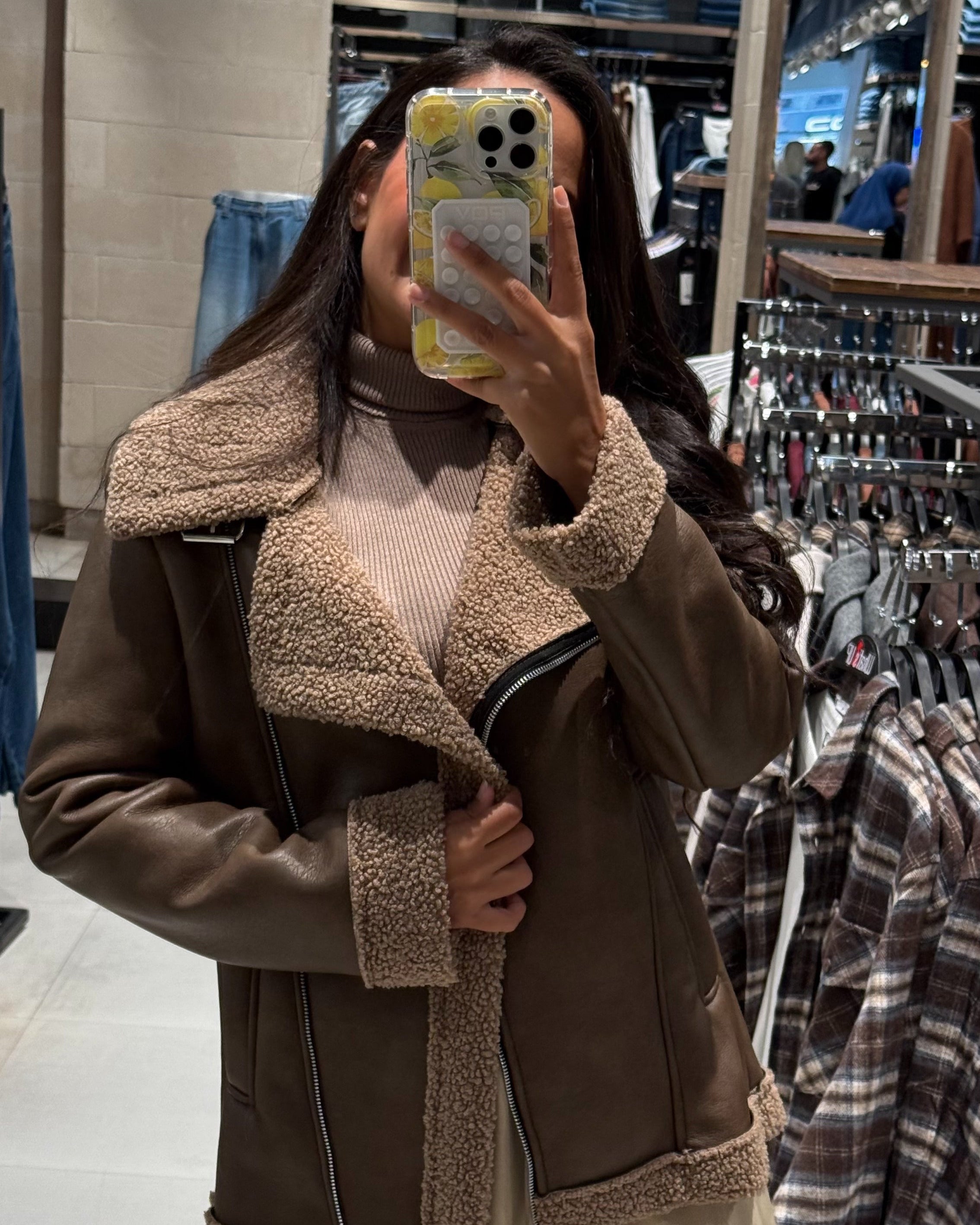 جاكيت جلدي – مبطن (فرو)