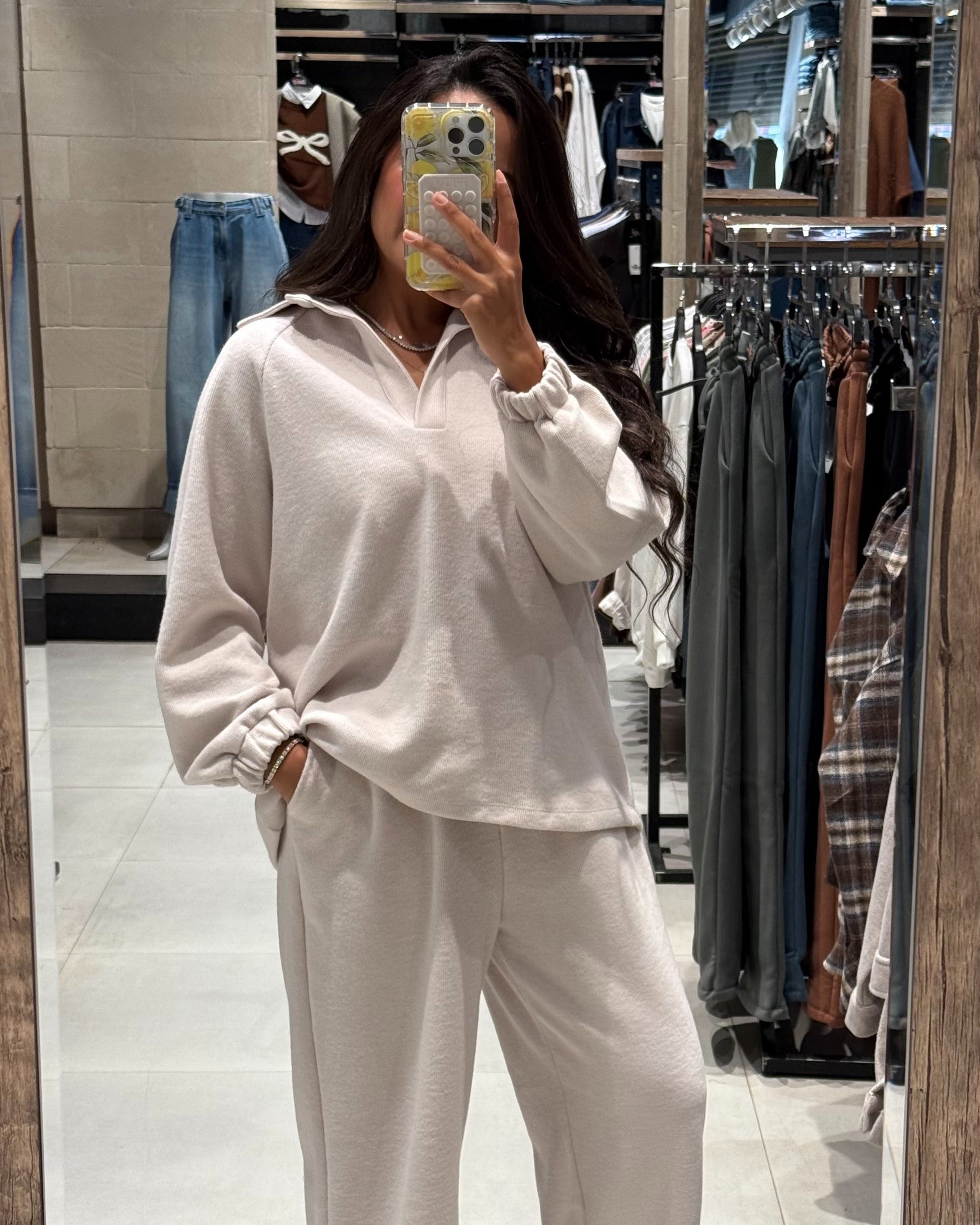 Plain Sweatshirt with a collar