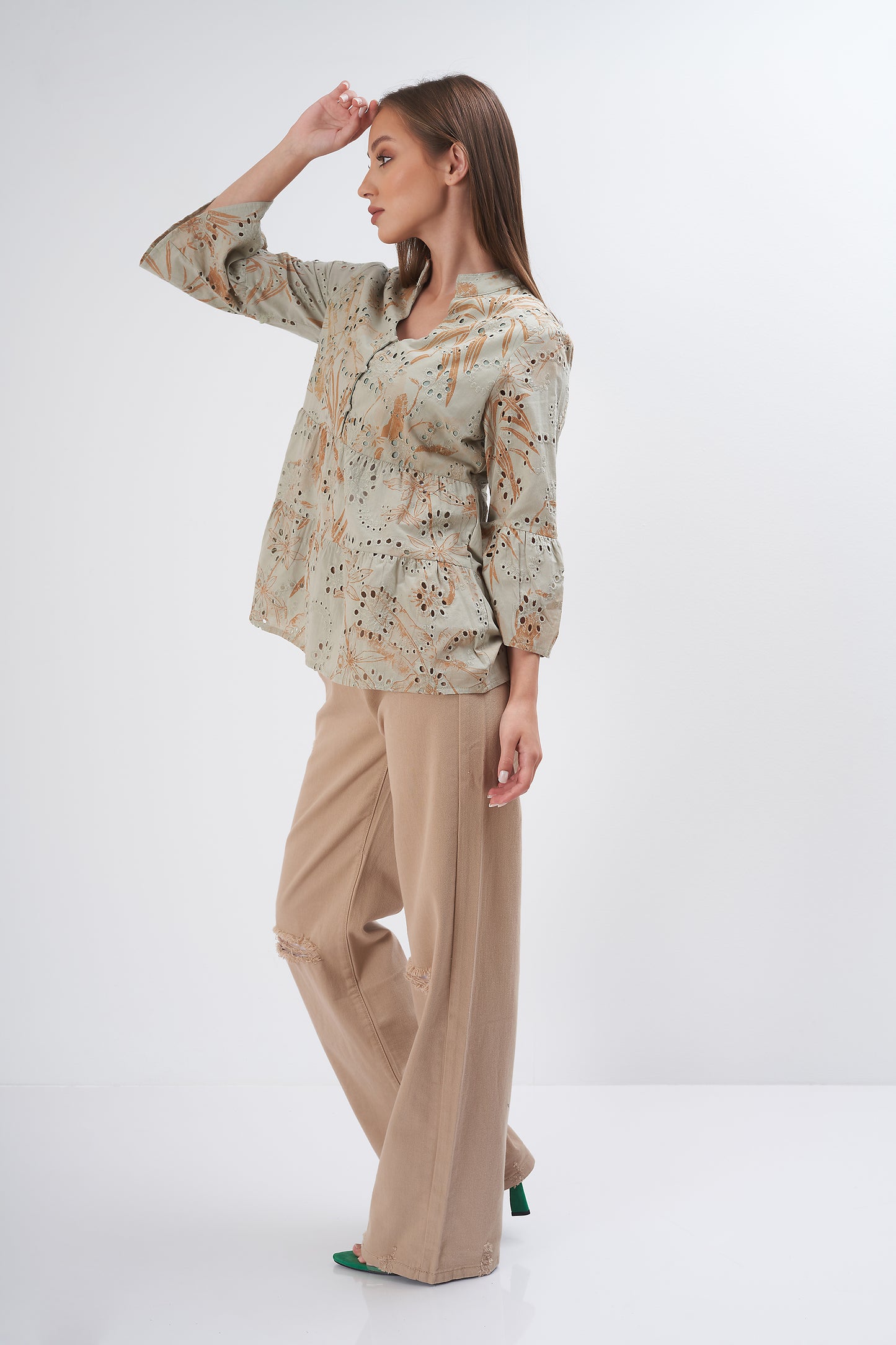 Printed blouse - (with a round neck)