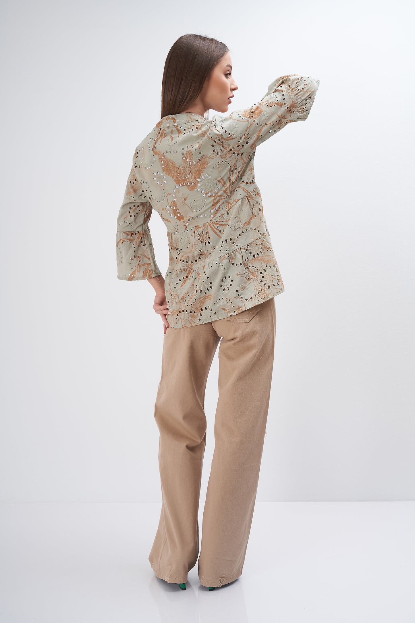 Printed blouse - (with a round neck)