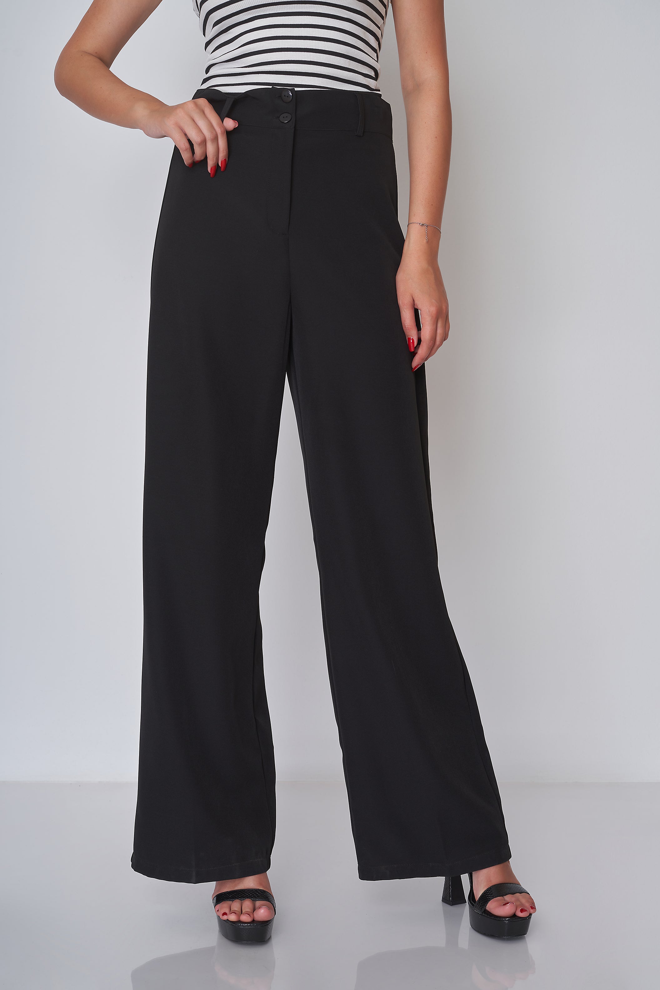 Classic (Wide-Leg) - Trousers