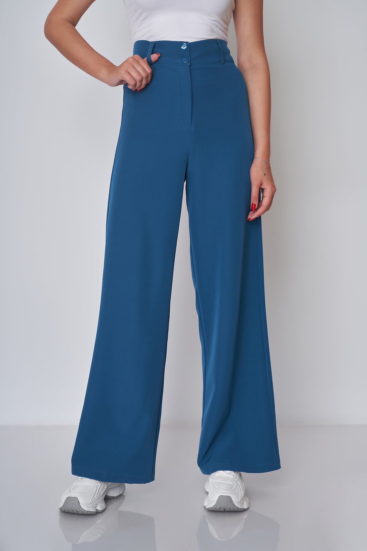 Classic (Wide-Leg) - Trousers