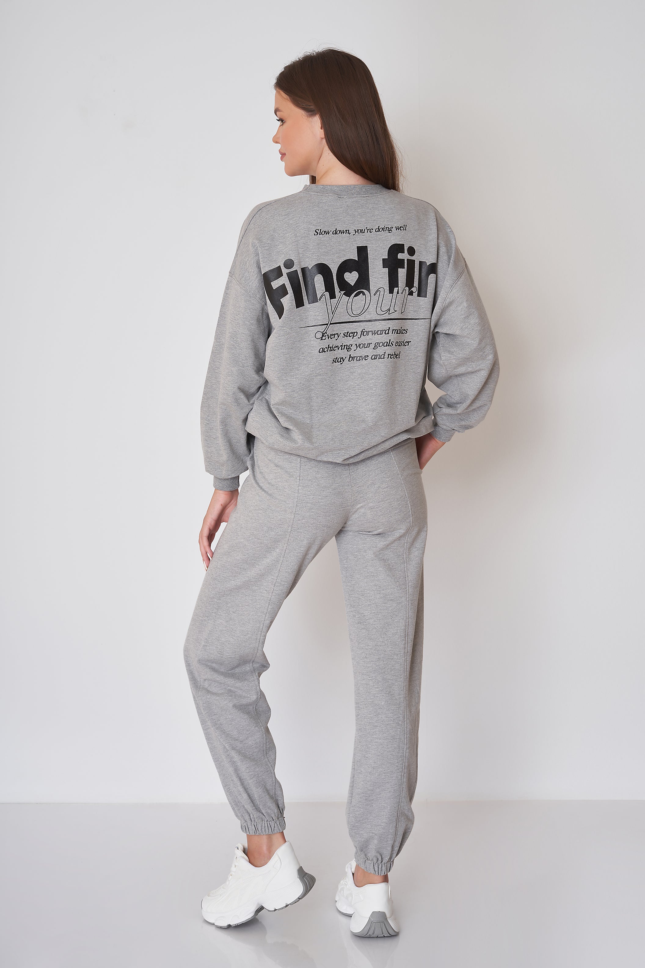 Motivational Sweatshirt - Find Word