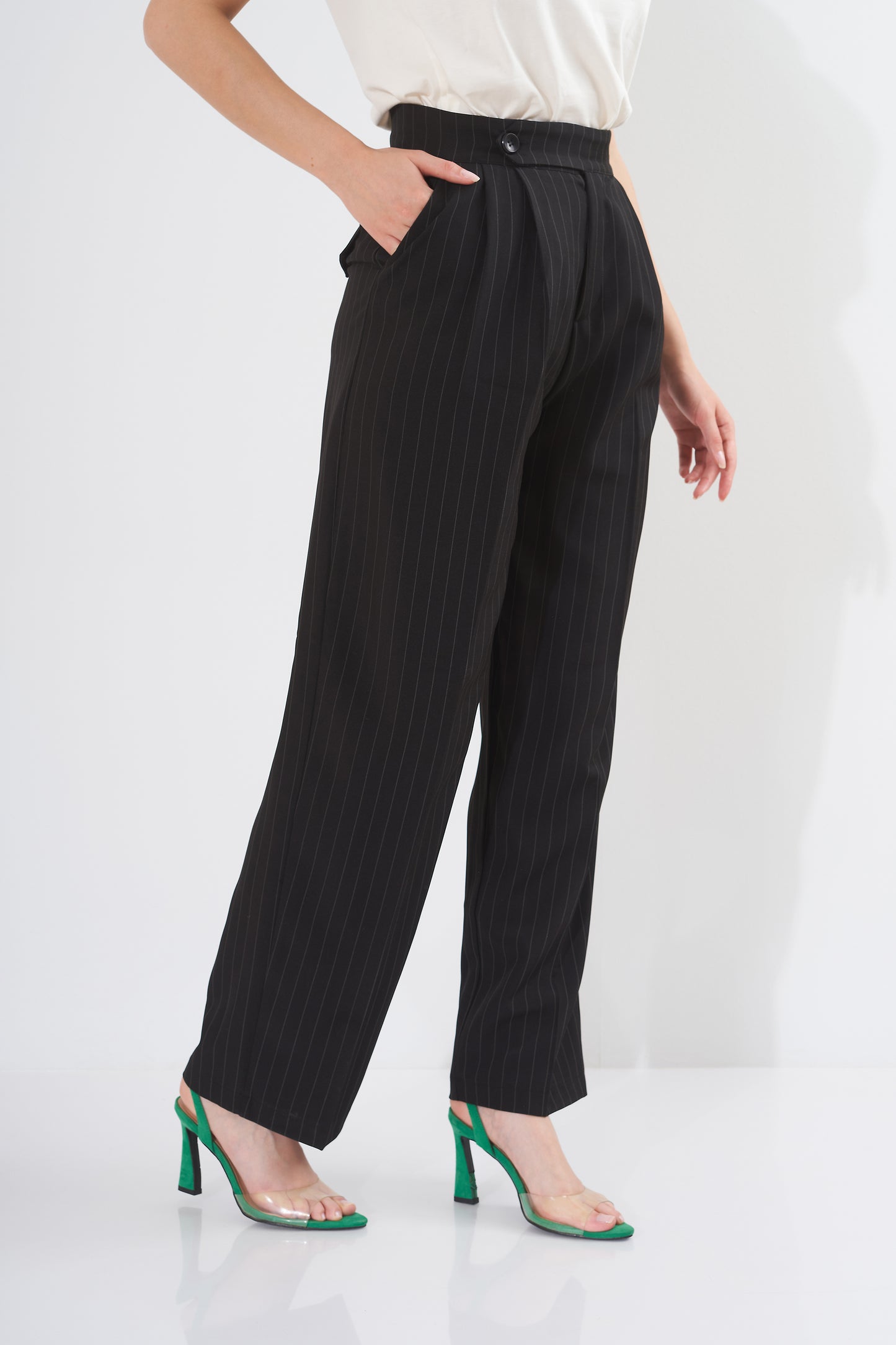 trousers - Classic (striped)