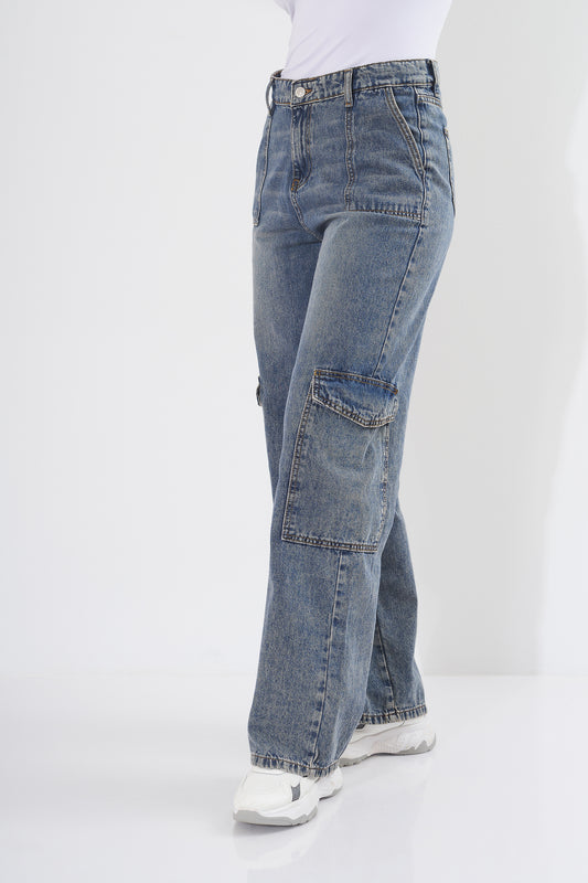 Jeans with (pockets)