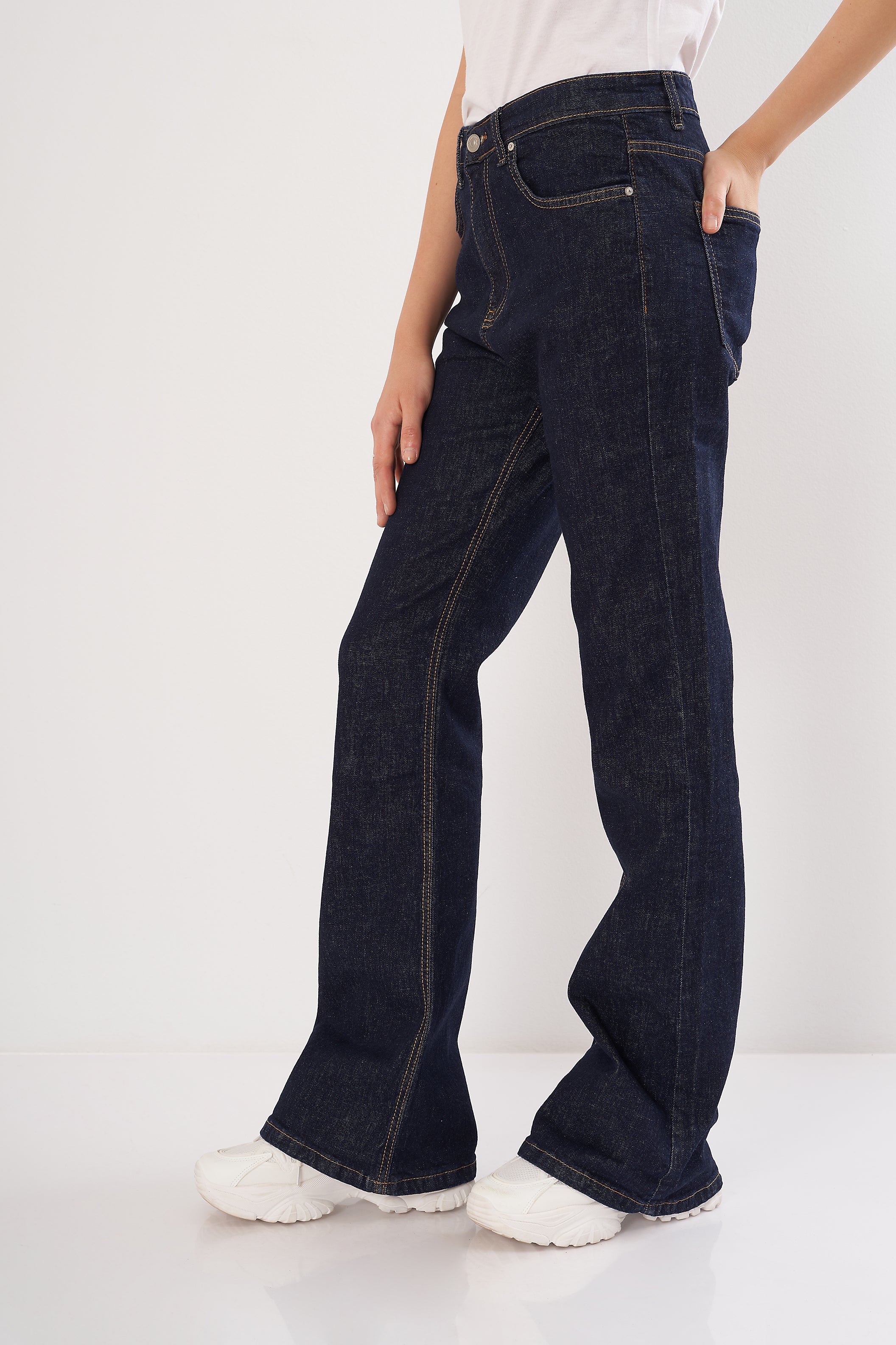 Long Rise - (Flared Fit) Jeans