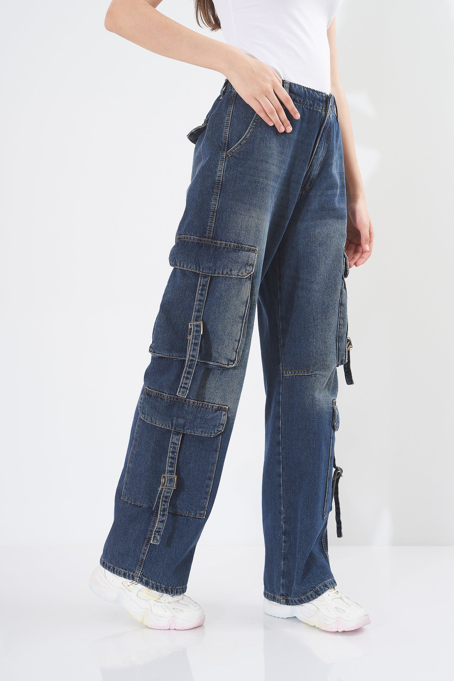 Cargo Jeans - Multiple Pockets