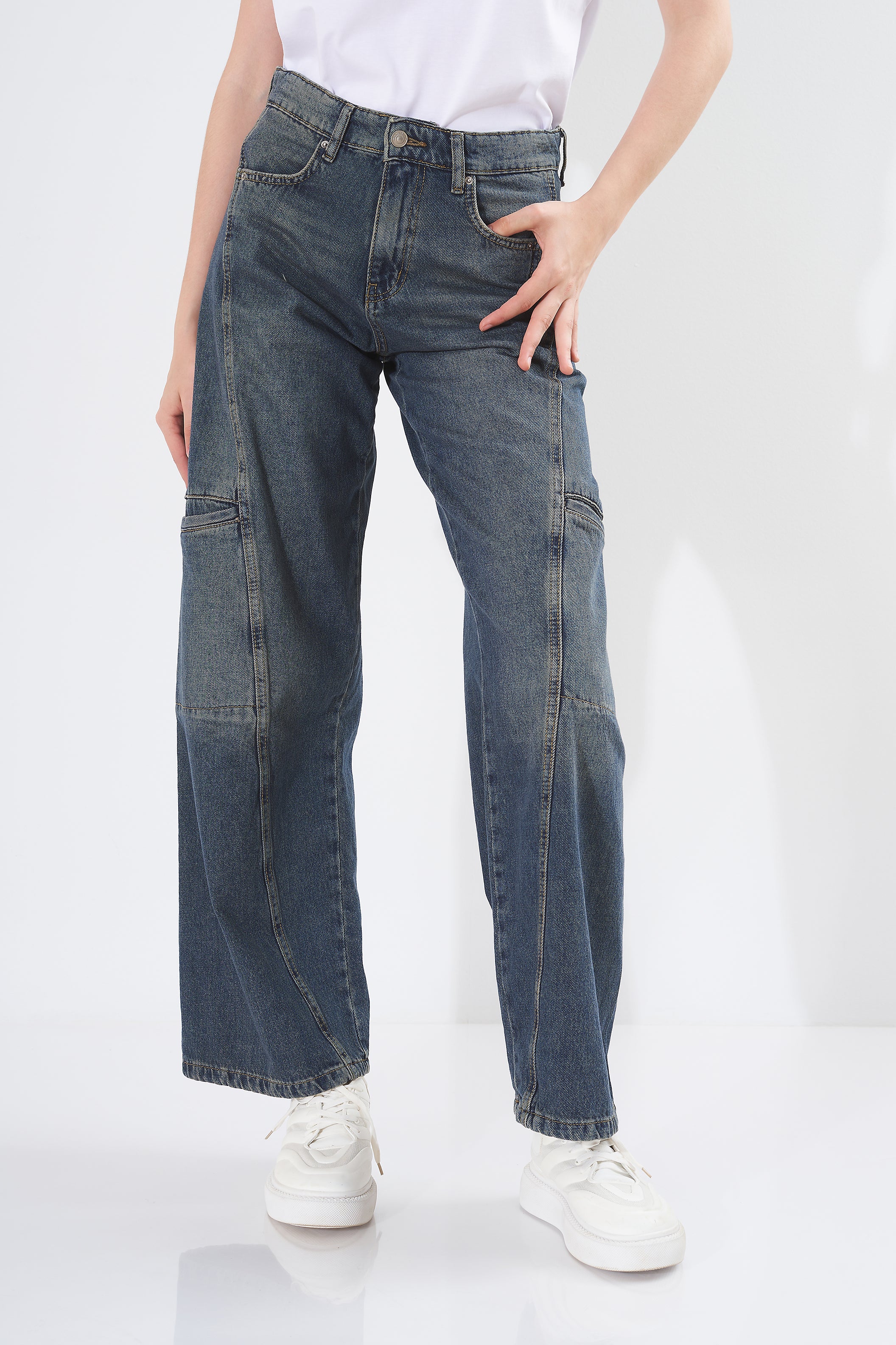 Jeans Line  - Pockets