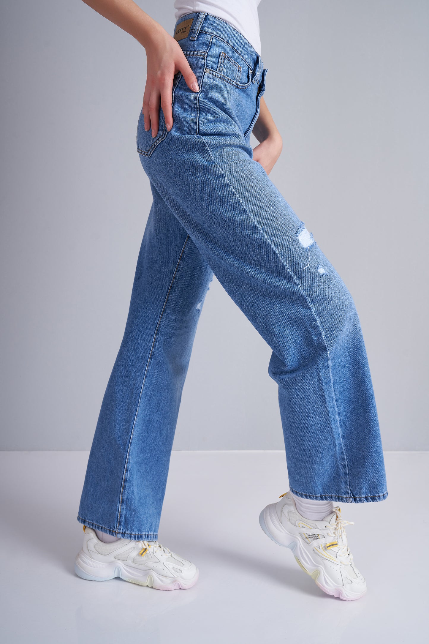 Jeans trousers - (wide leg cut)