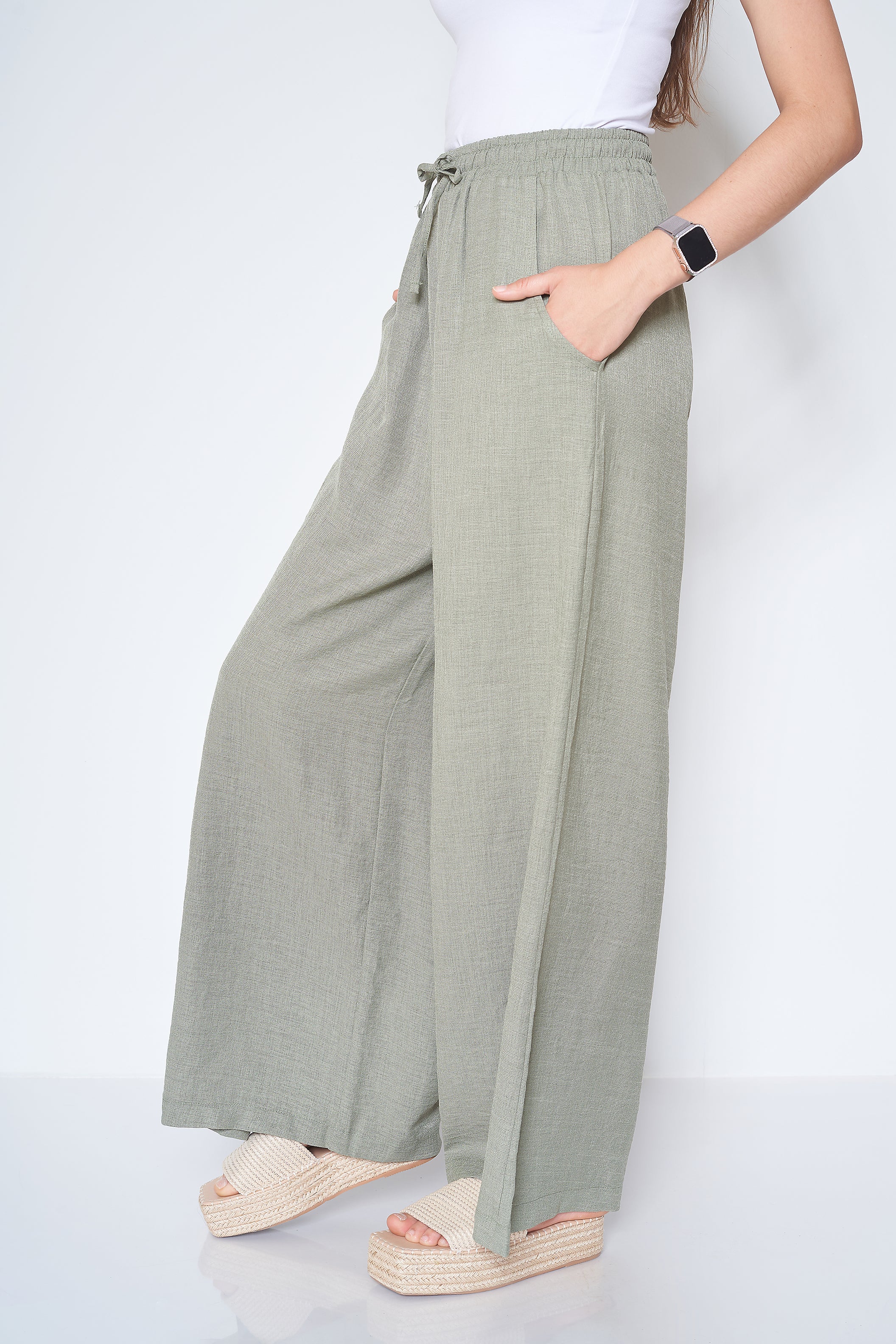 Wide-Leg Plain (Colored Trousers