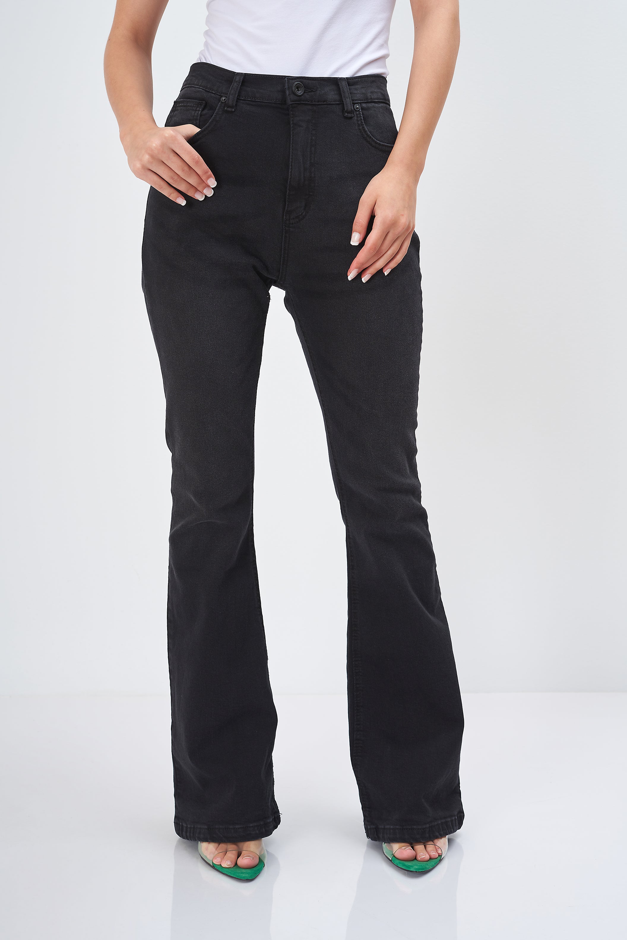 High Rise - Jeans (Flared Fit)