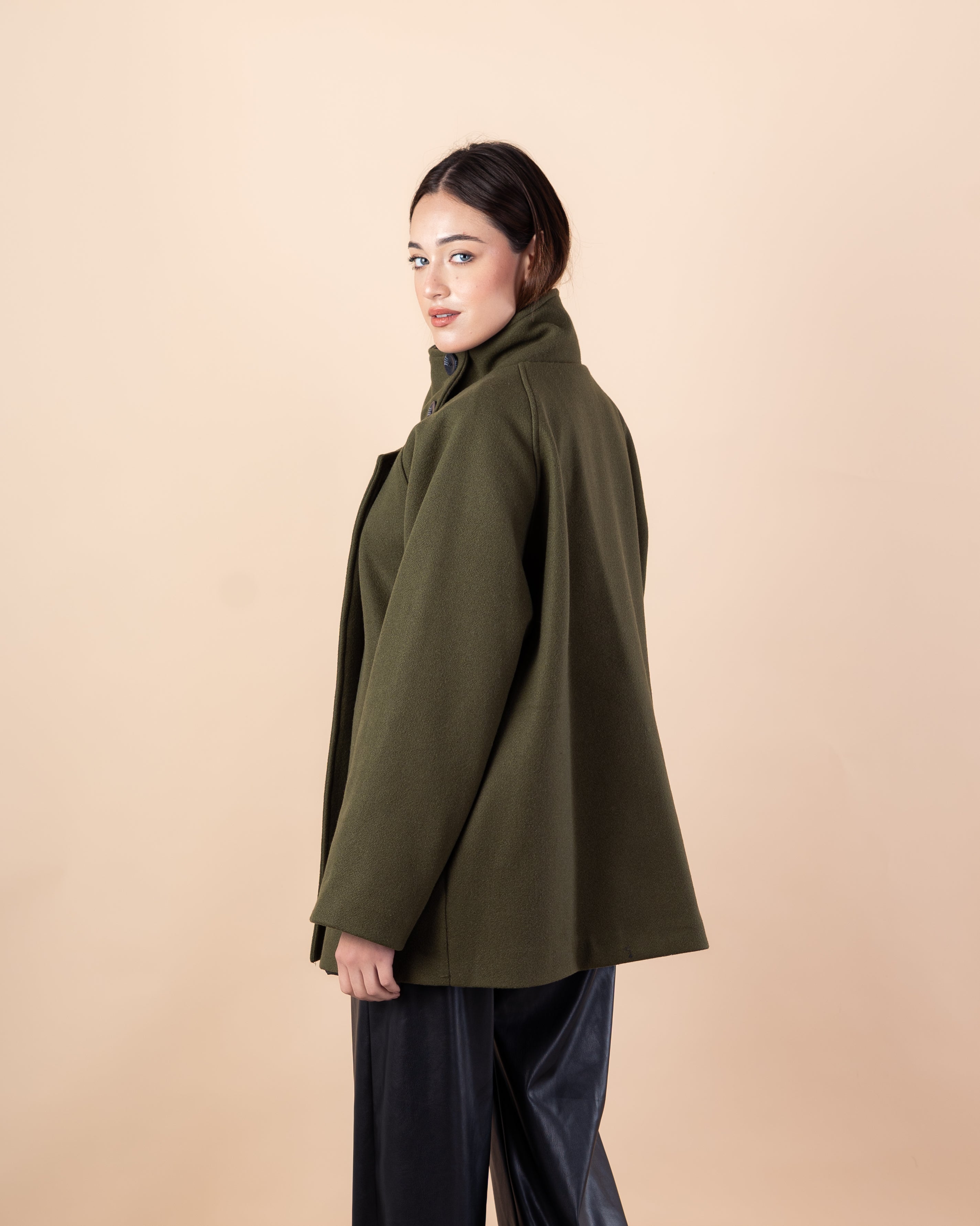 Wool Jacket – Plain (High Collar Buttoned Closure)