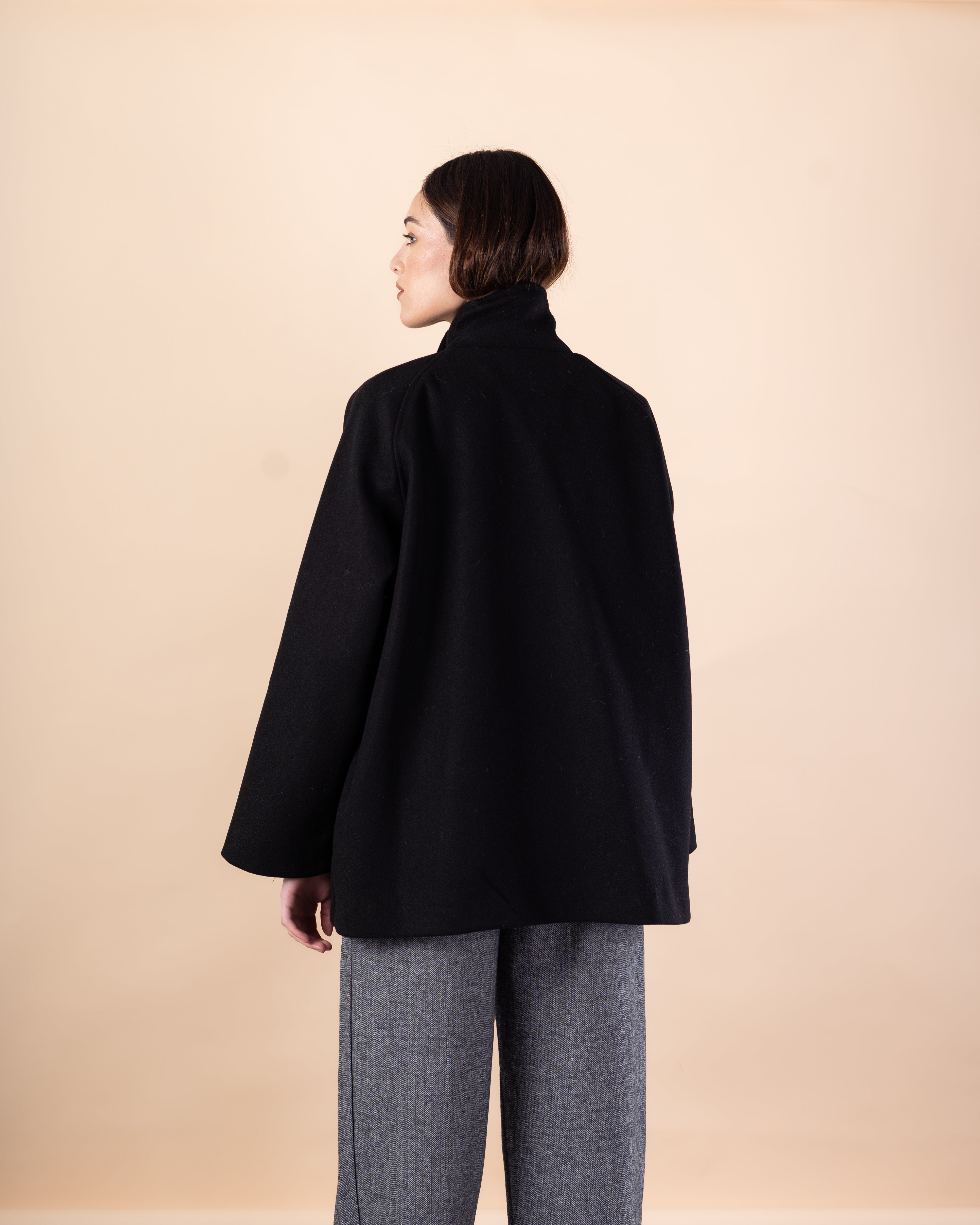 Wool Jacket – Plain (High Collar Buttoned Closure)