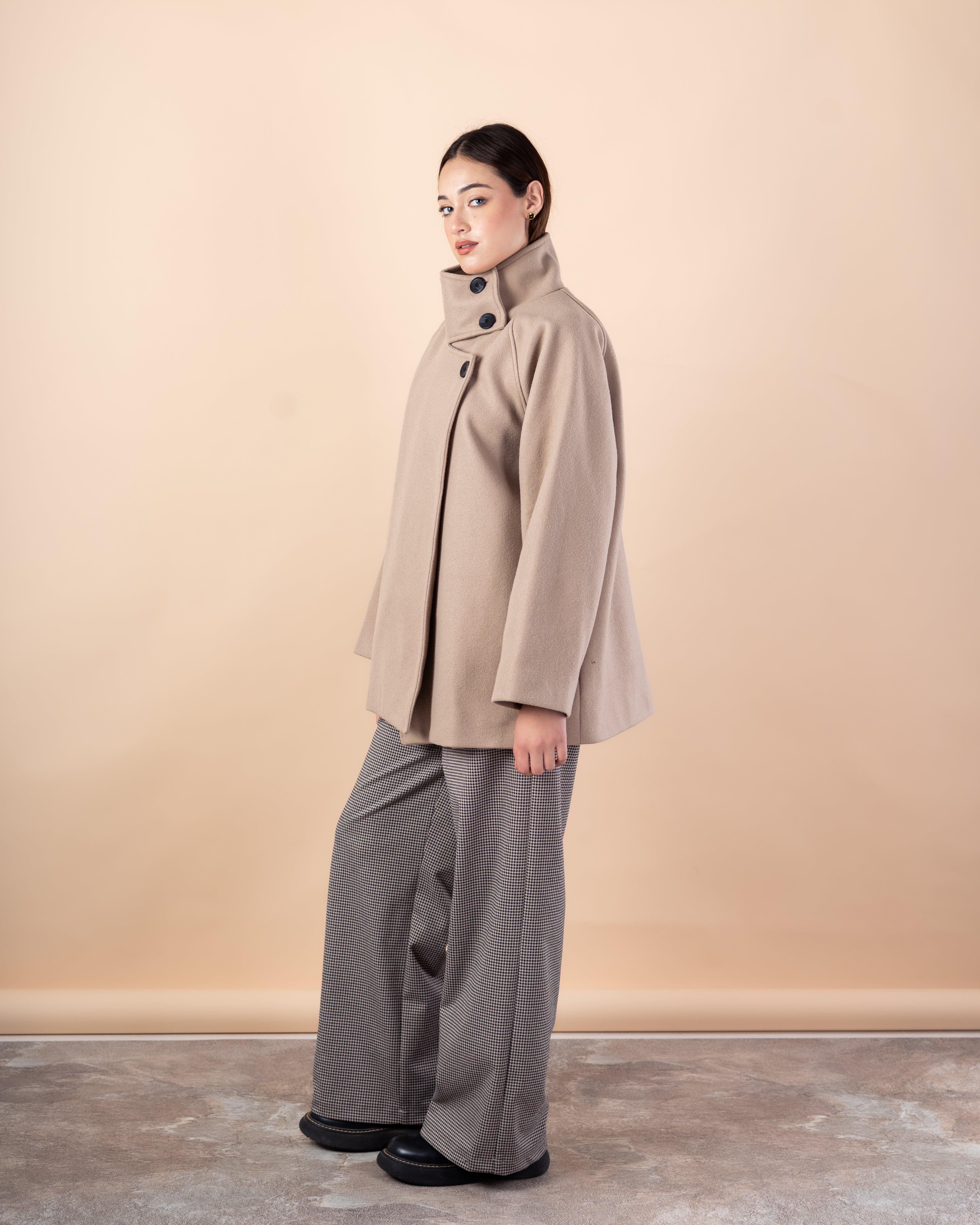 Wool Jacket – Plain (High Collar Buttoned Closure)