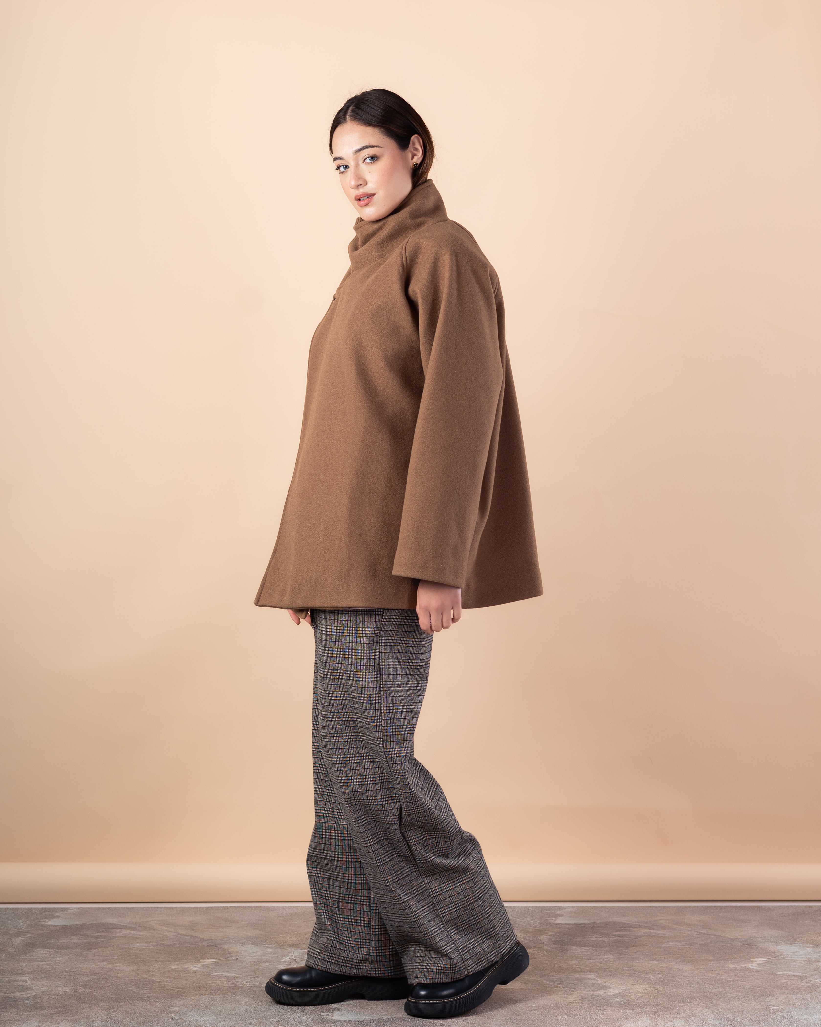 Wool Jacket – Plain (High Collar Buttoned Closure)