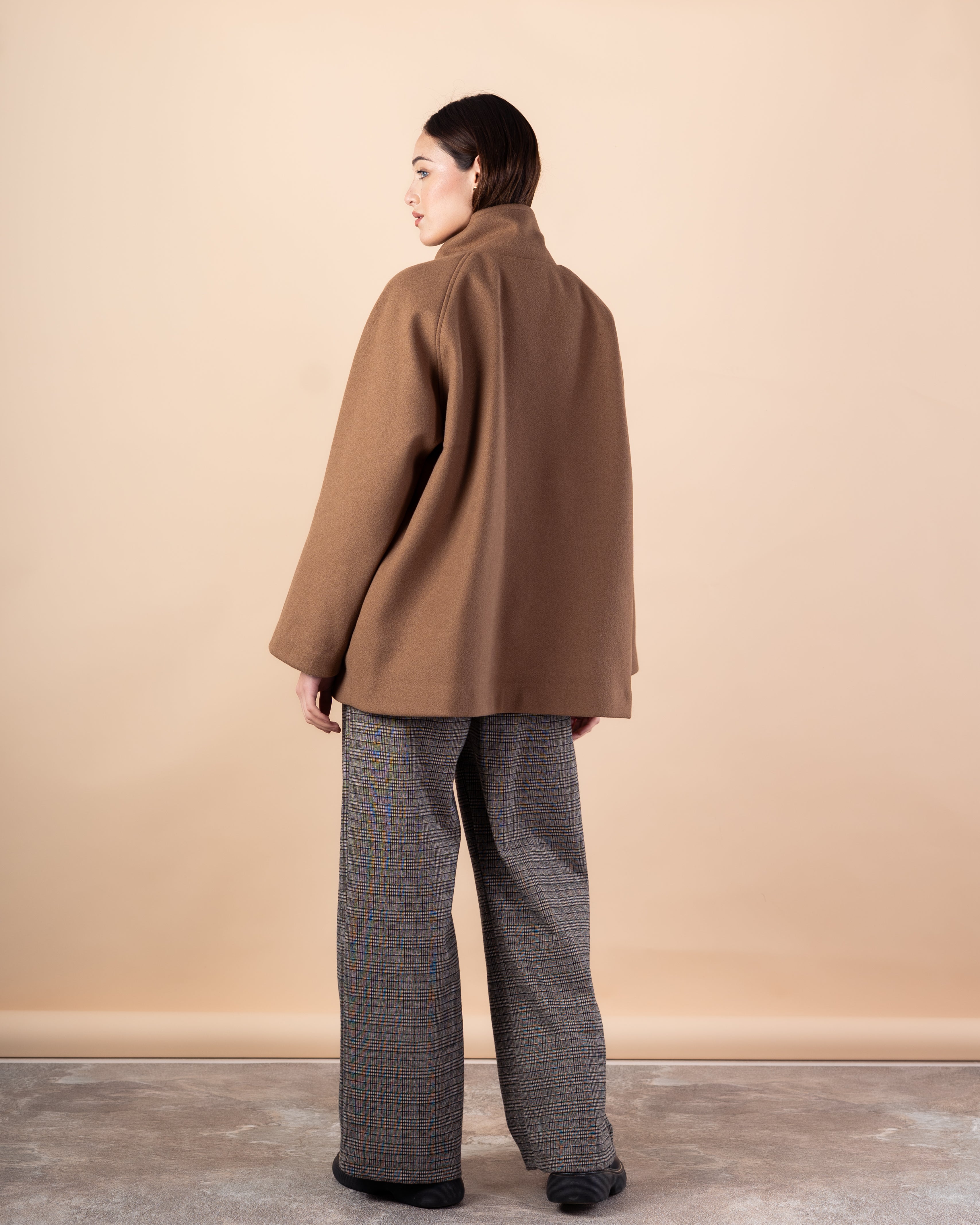 Wool Jacket – Plain (High Collar Buttoned Closure)