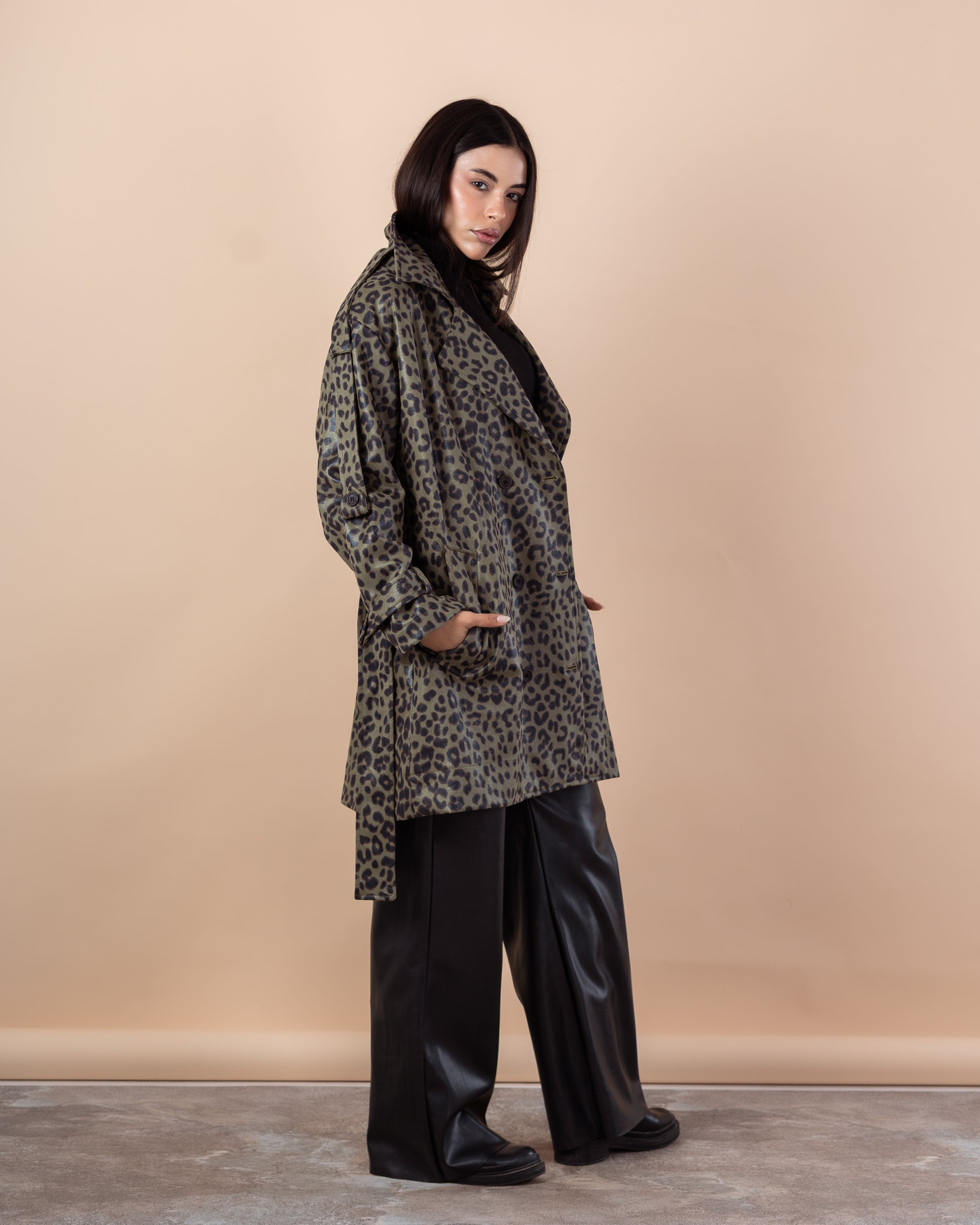 معطف ترنش منقوش - جلد النمر