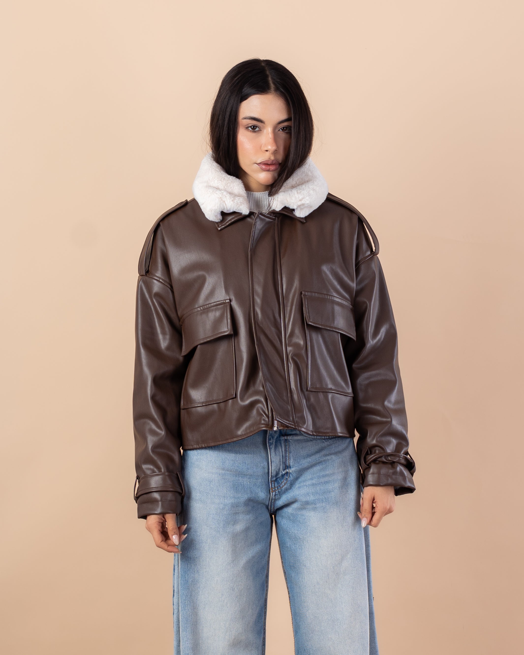 Short Leather Jacket – Collared (Fur)