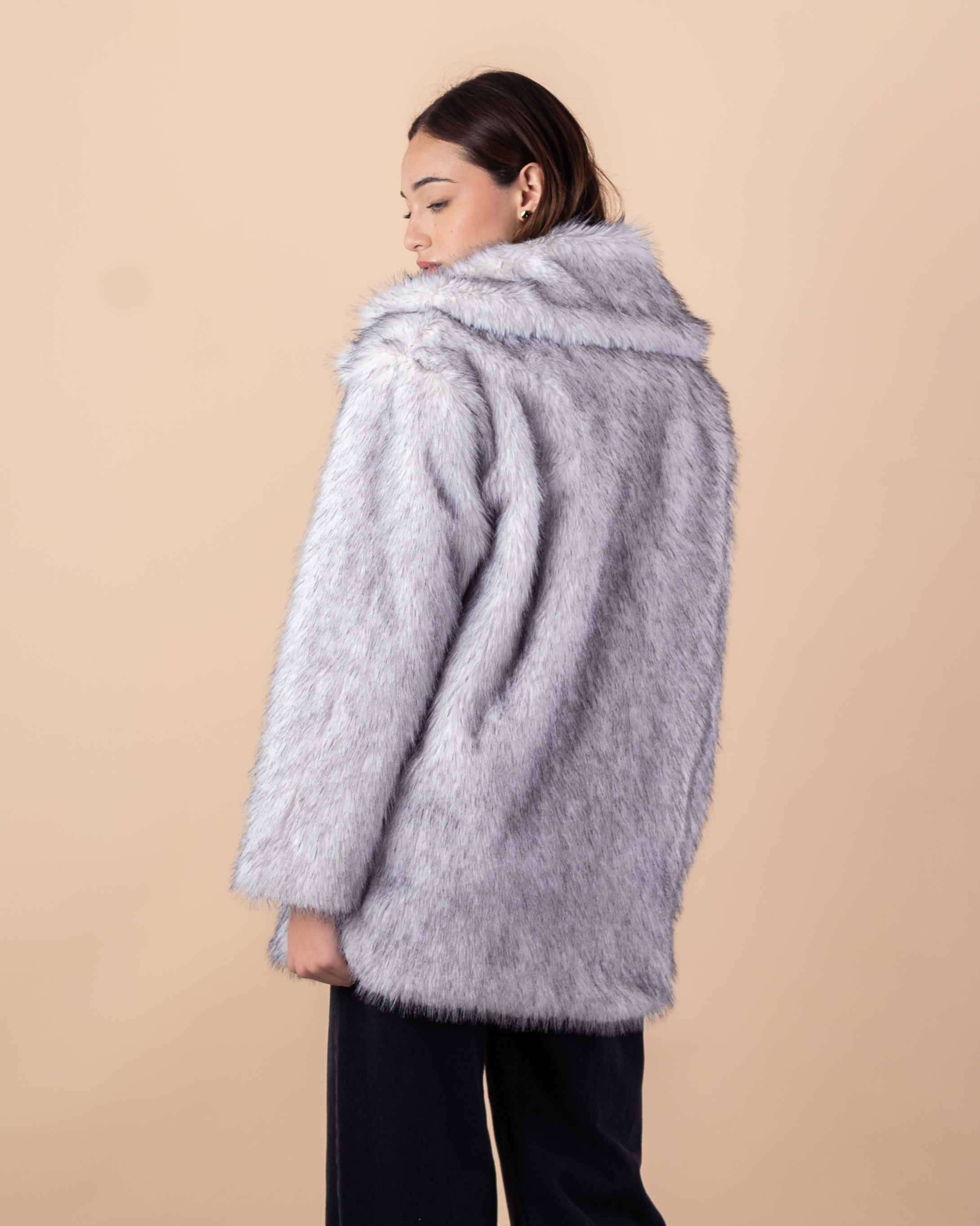 جاكيت فرو طويل – سادة (فرو ناعم)