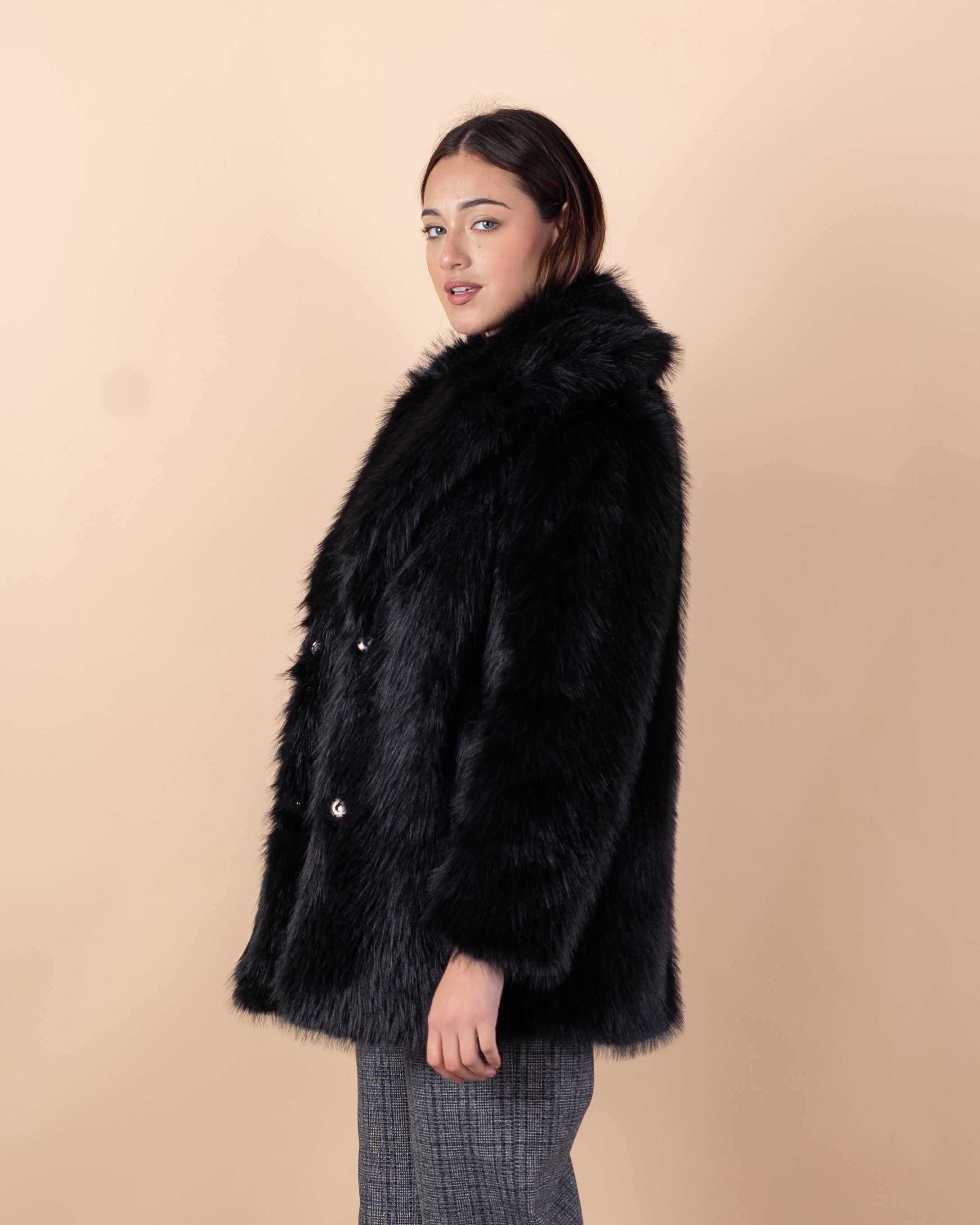 جاكيت فرو طويل – سادة (فرو ناعم)