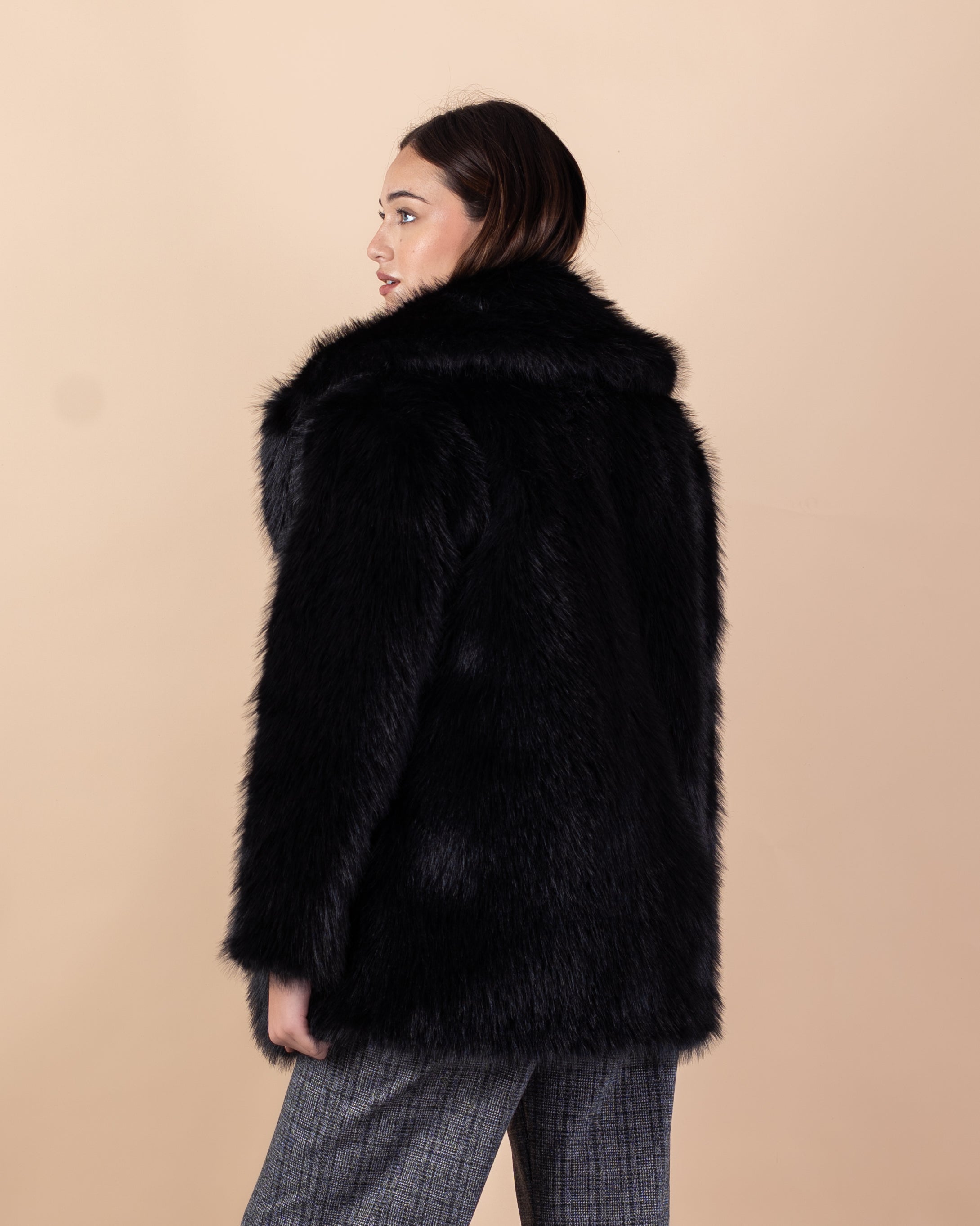 جاكيت فرو طويل – سادة (فرو ناعم)