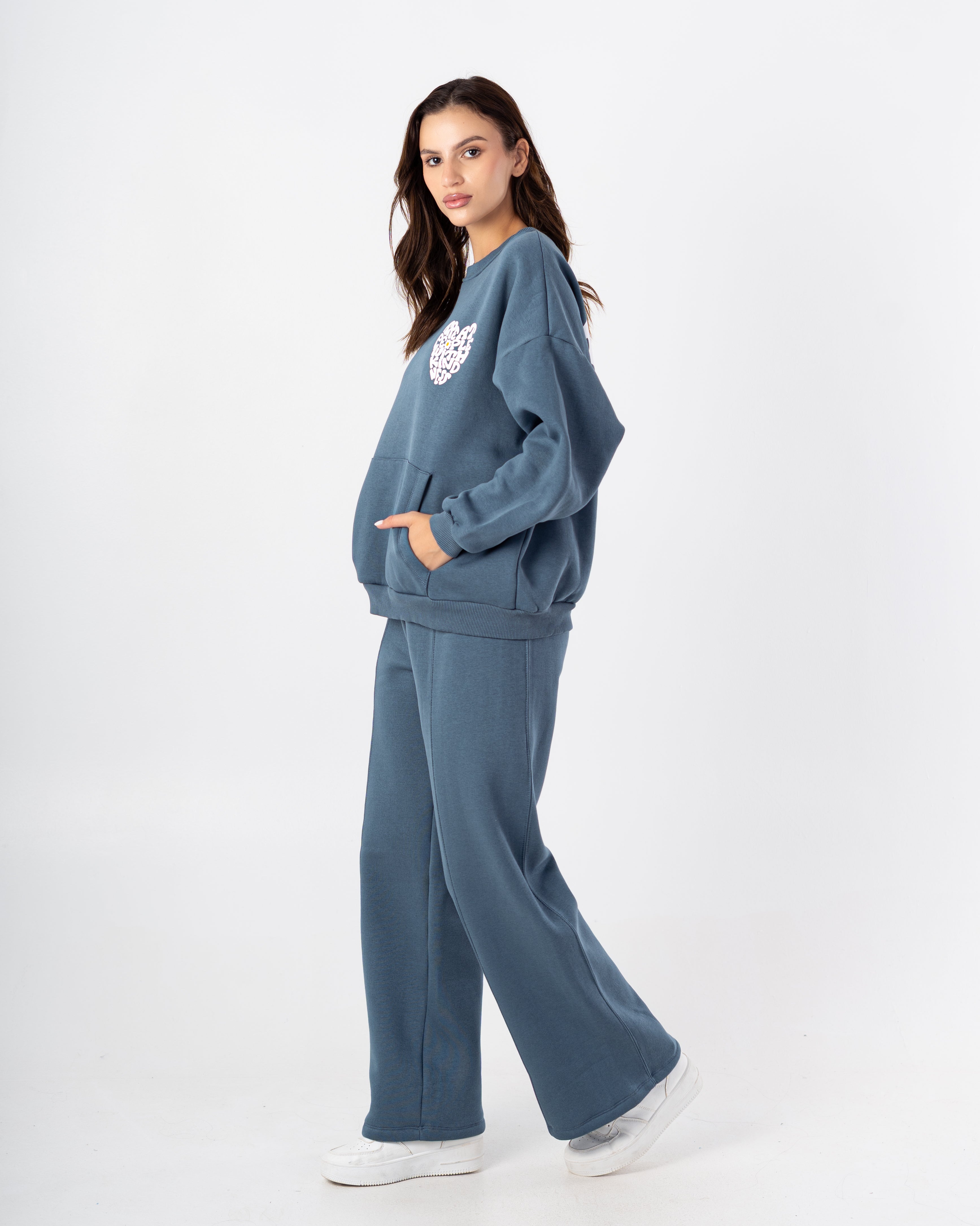 سويت شيرت – طباعة نص على شكل قلب