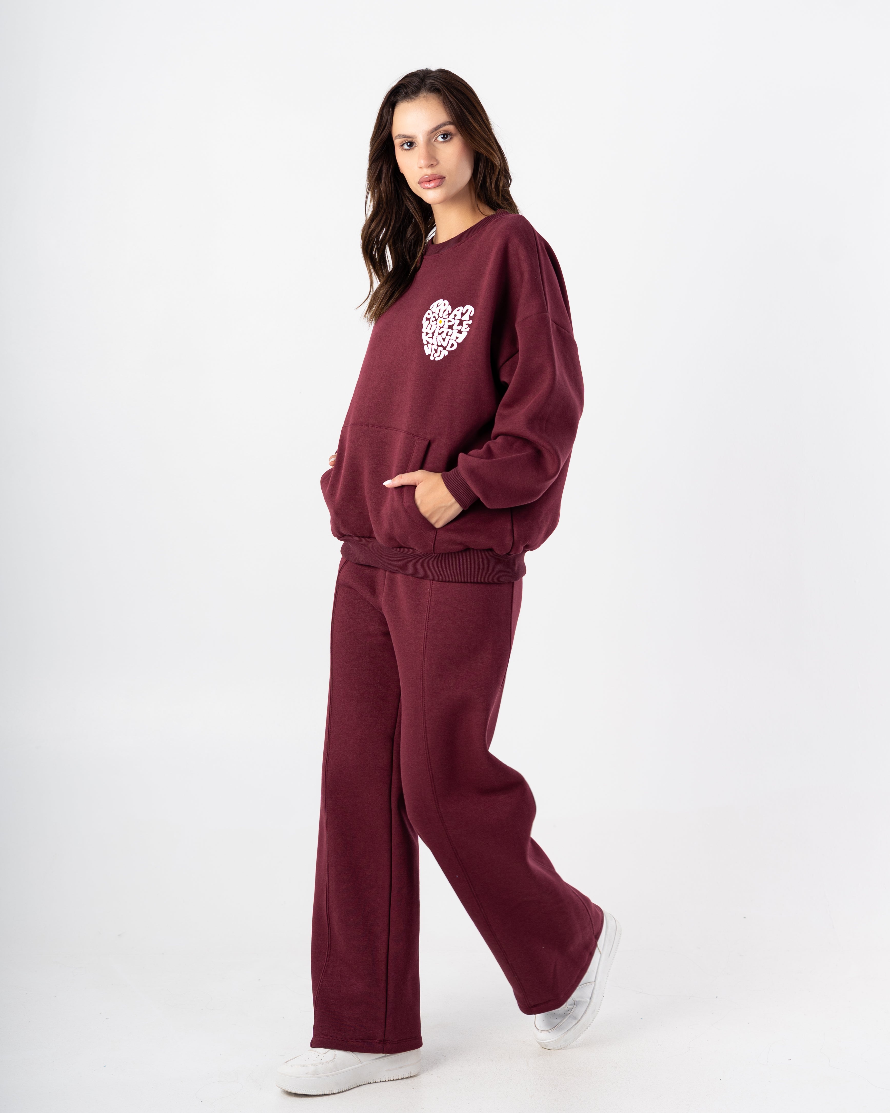 سويت شيرت – طباعة نص على شكل قلب