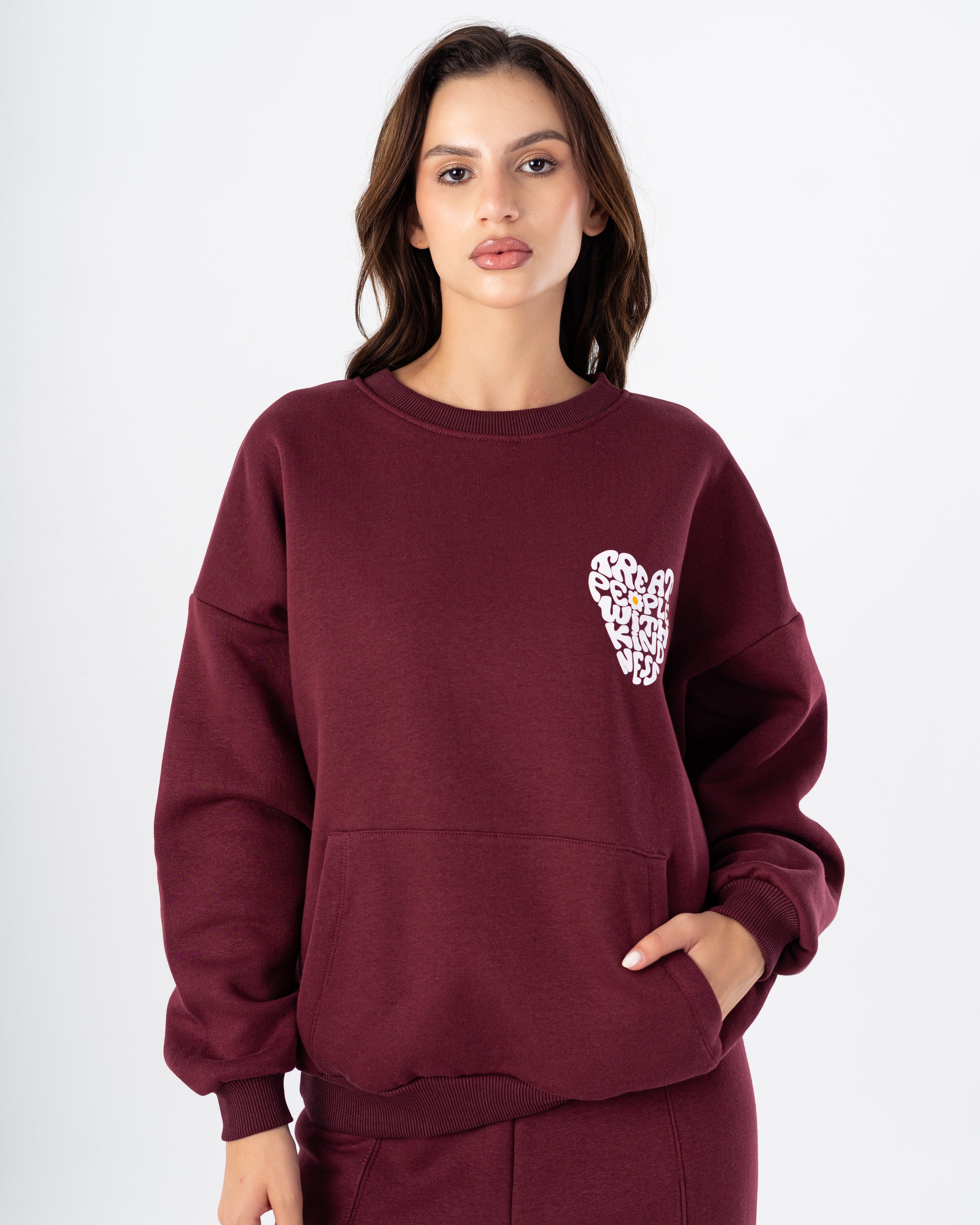 سويت شيرت – طباعة نص على شكل قلب