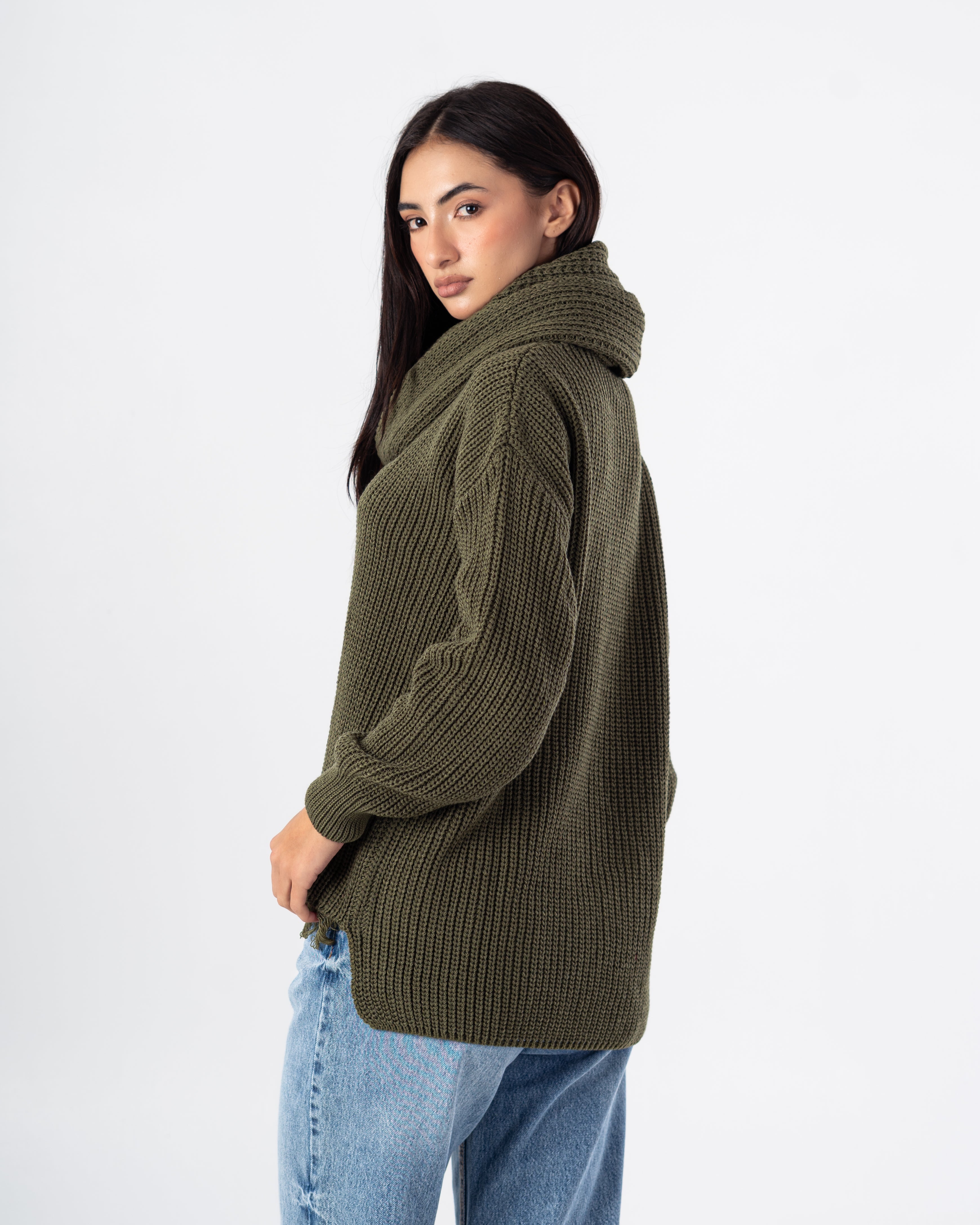 Knitwear Pullover – Plain With Scarf