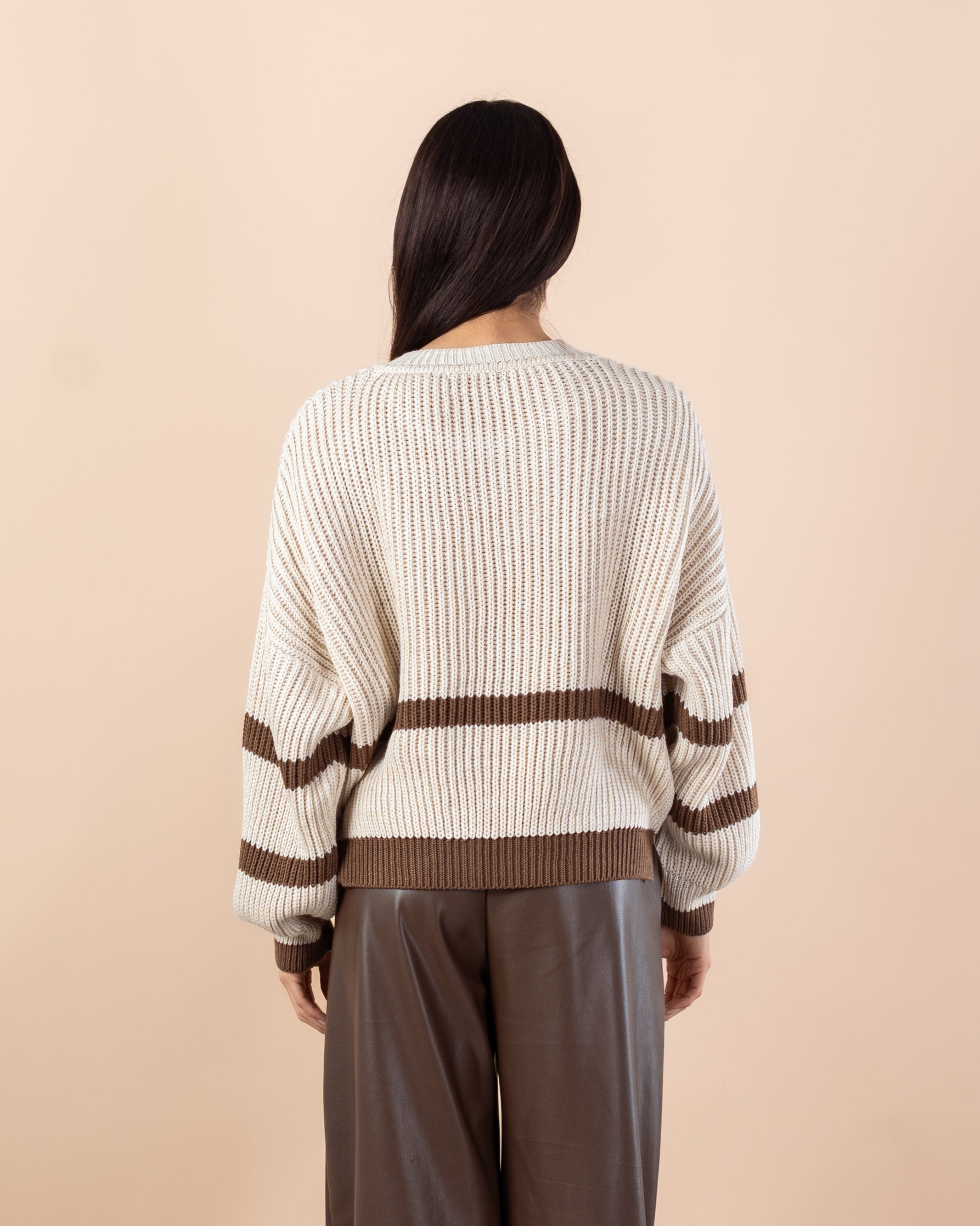 بلوفر محبوك - أكمام مخططة (رقبة دائرية)