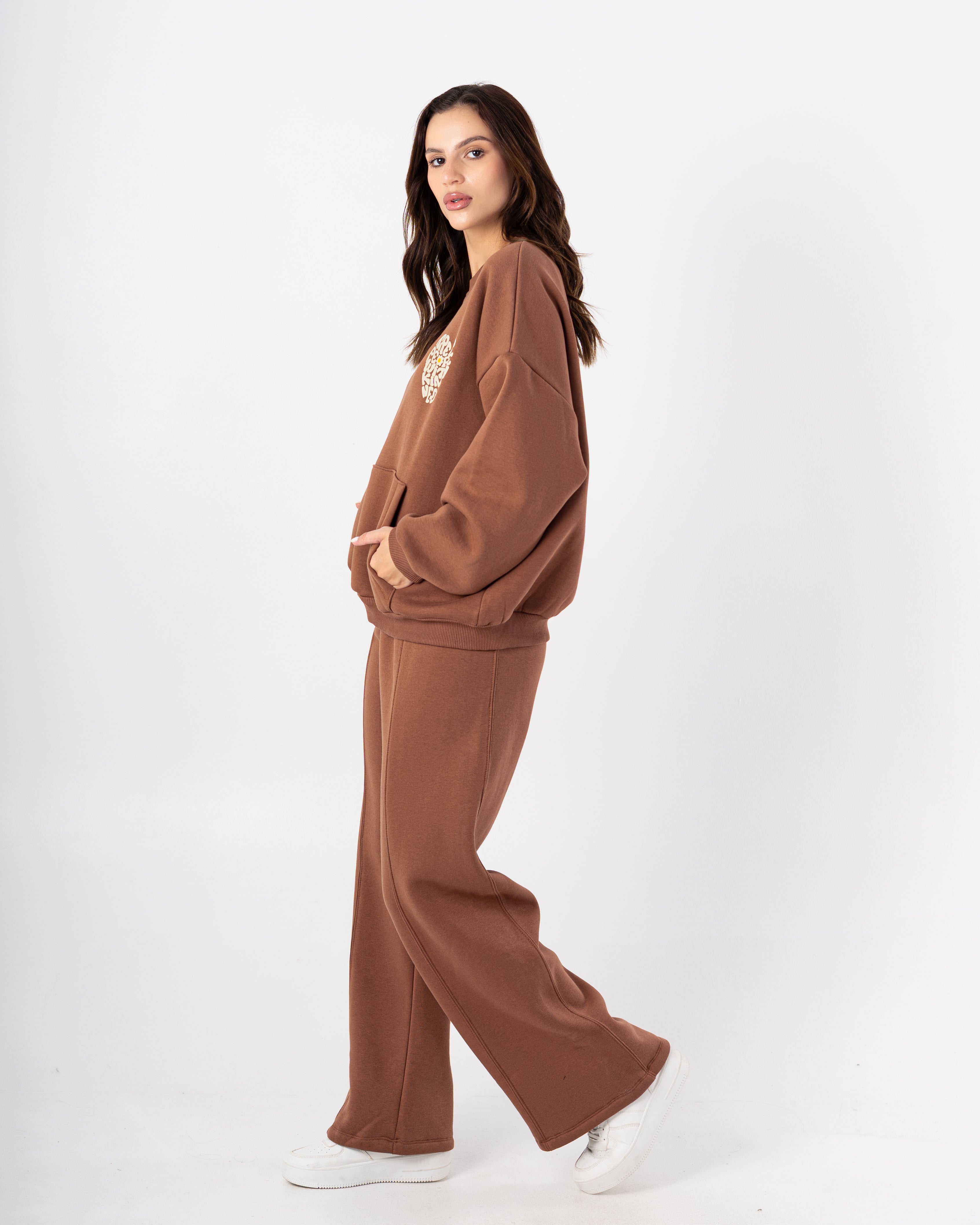 سويت شيرت – طباعة نص على شكل قلب