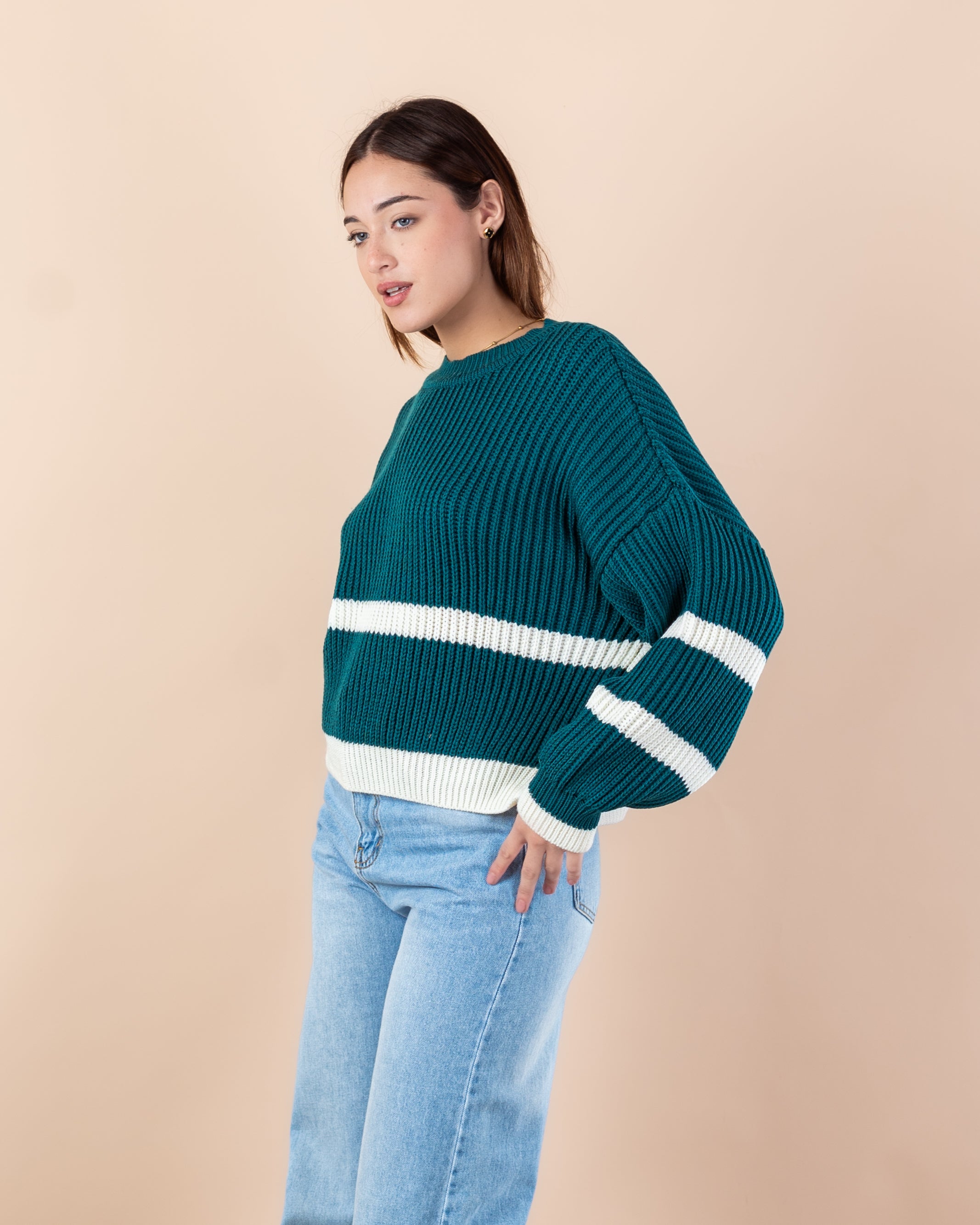 بلوفر محبوك - أكمام مخططة (رقبة دائرية)